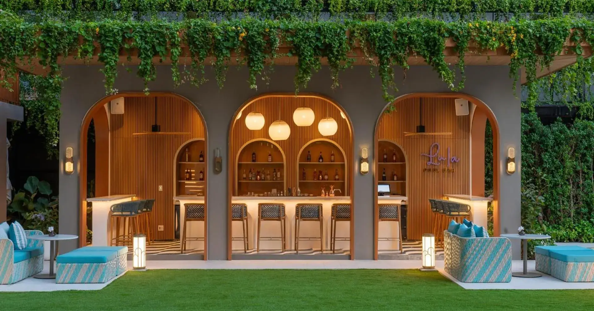 Restaurant/places to eat in Meliá Pattaya Hotel Restaurant/places to eat in Meliá Pattaya Hotel