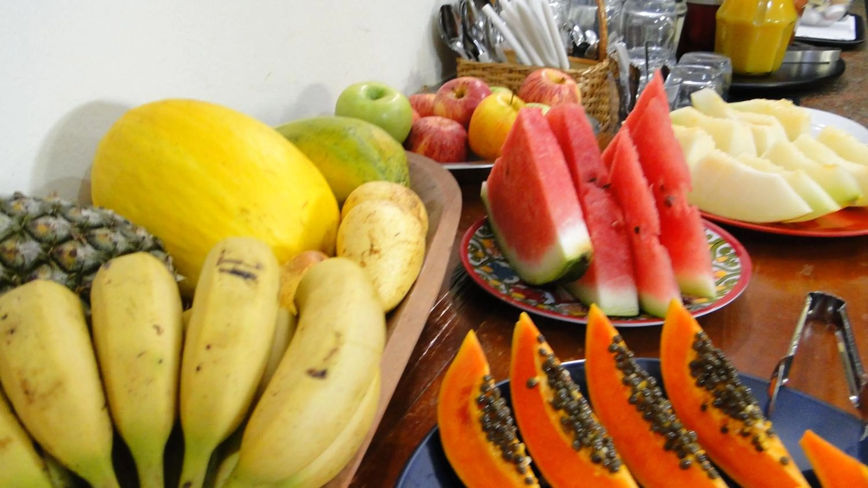 Buffet breakfast in Pousada Estrela Mare