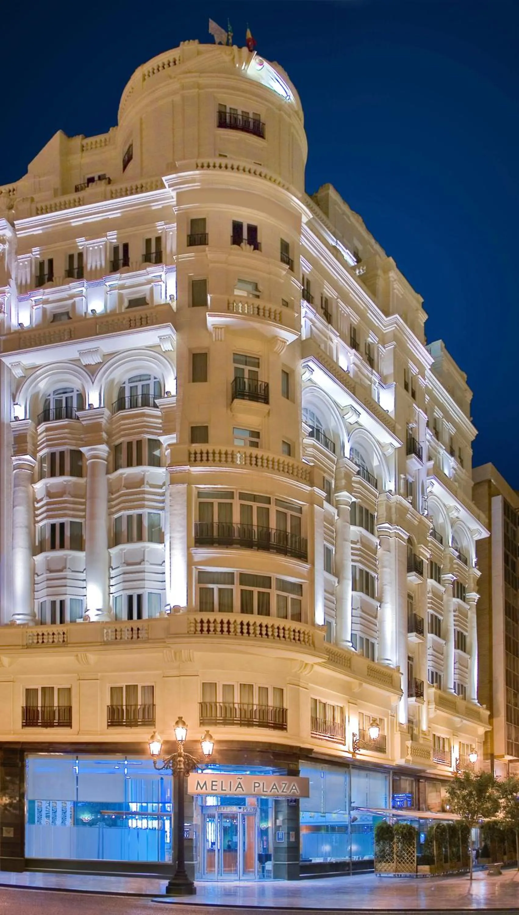 Property building in Melia Plaza Valencia