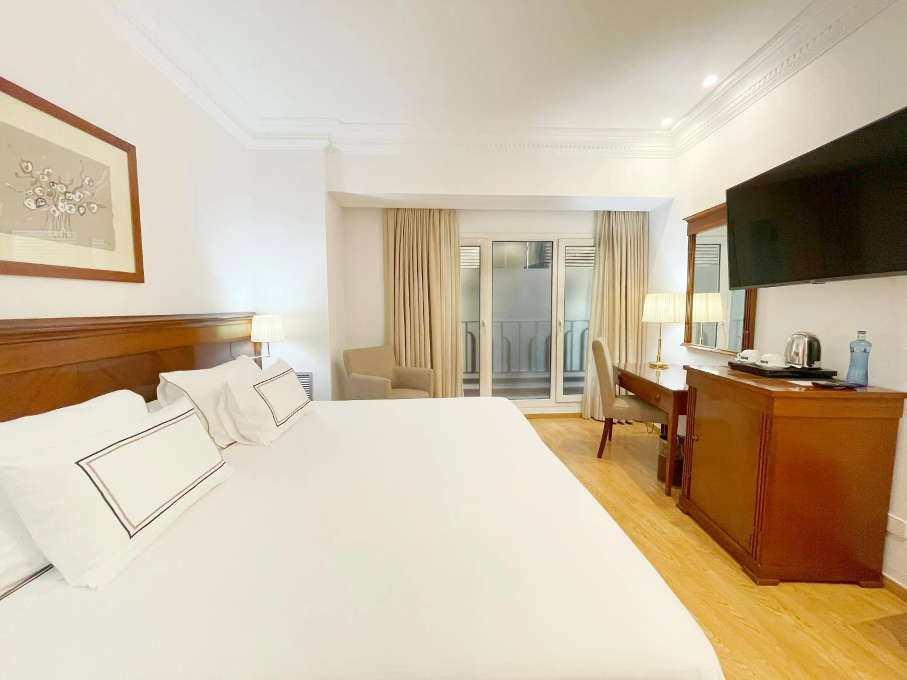 Bed in Melia Plaza Valencia
