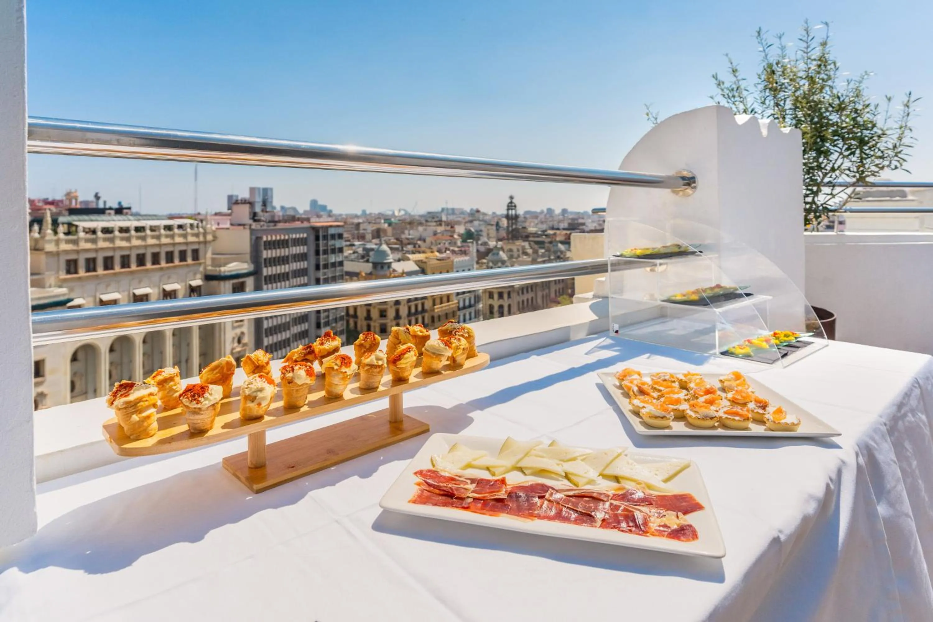 Day in Melia Plaza Valencia