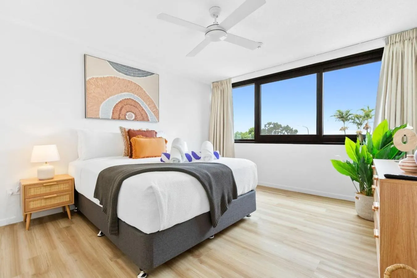 Bed in Aquarius Esplanade Retreat