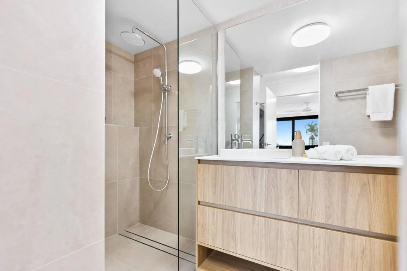 Shower in Aquarius Esplanade Retreat