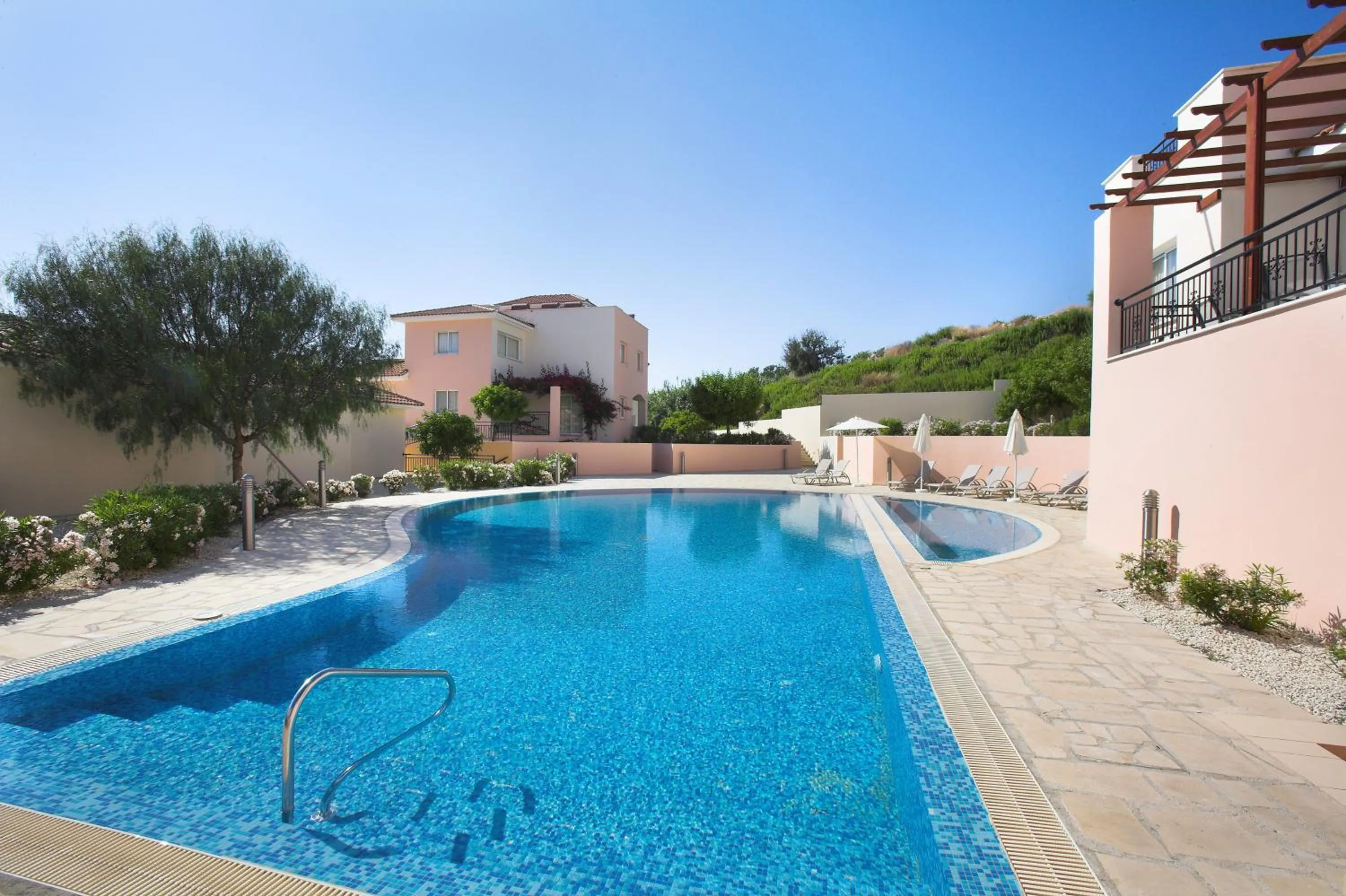 Swimming pool in Chloraka Terrace Apartments