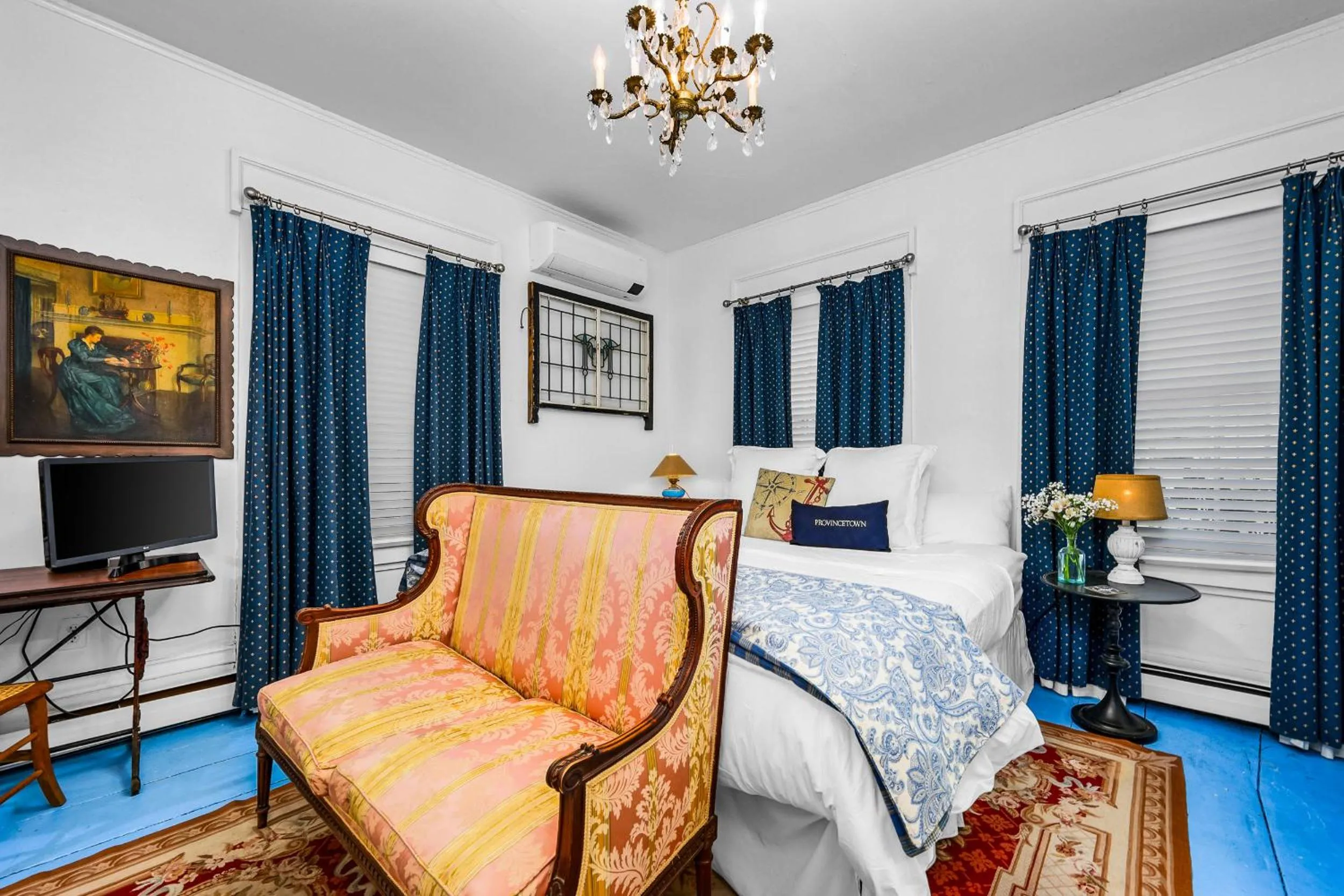 King Room - single occupancy in The Gaslamp Bed and Breakfast