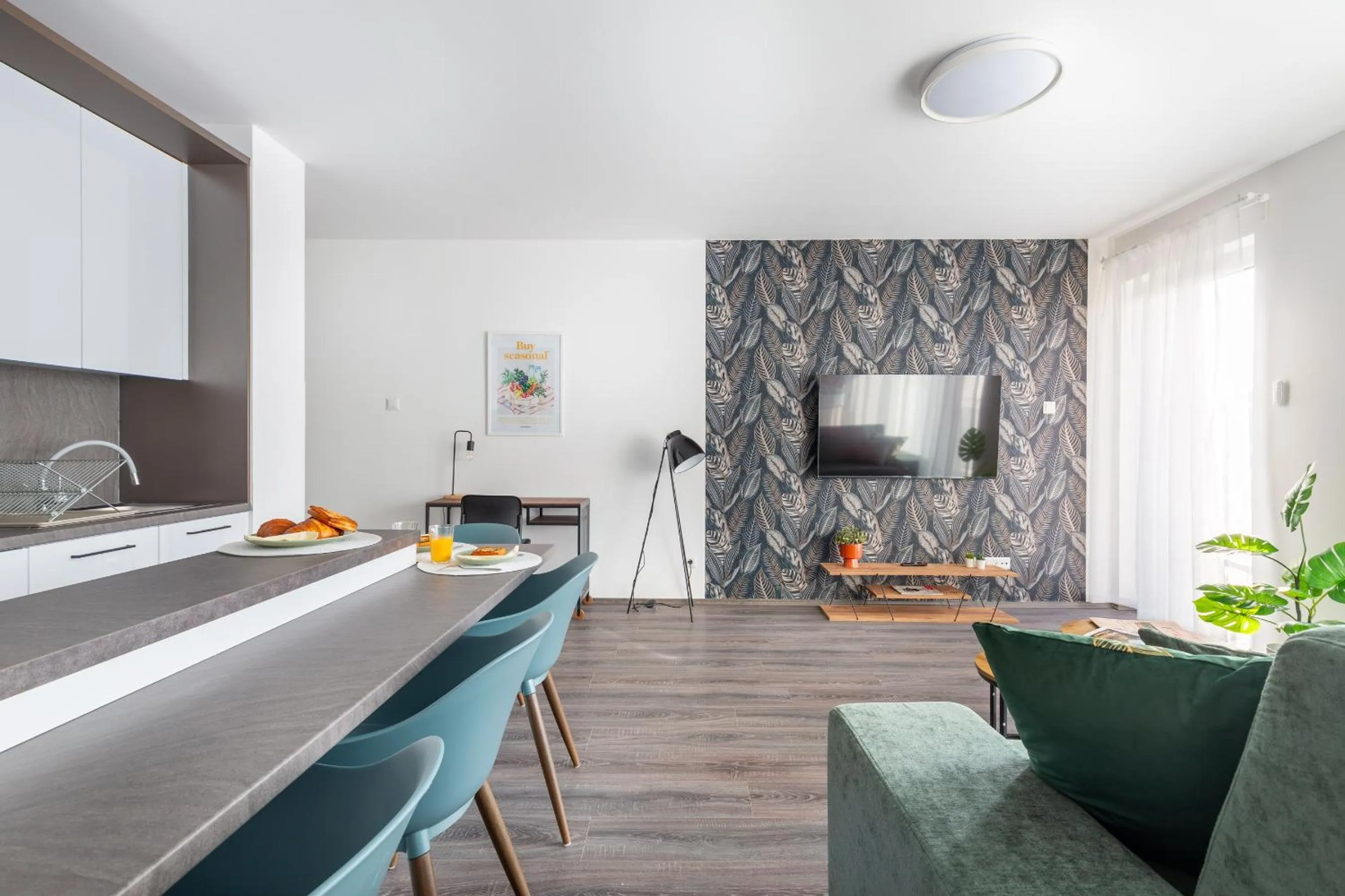 TV and multimedia in Hock Residence by Vagabond