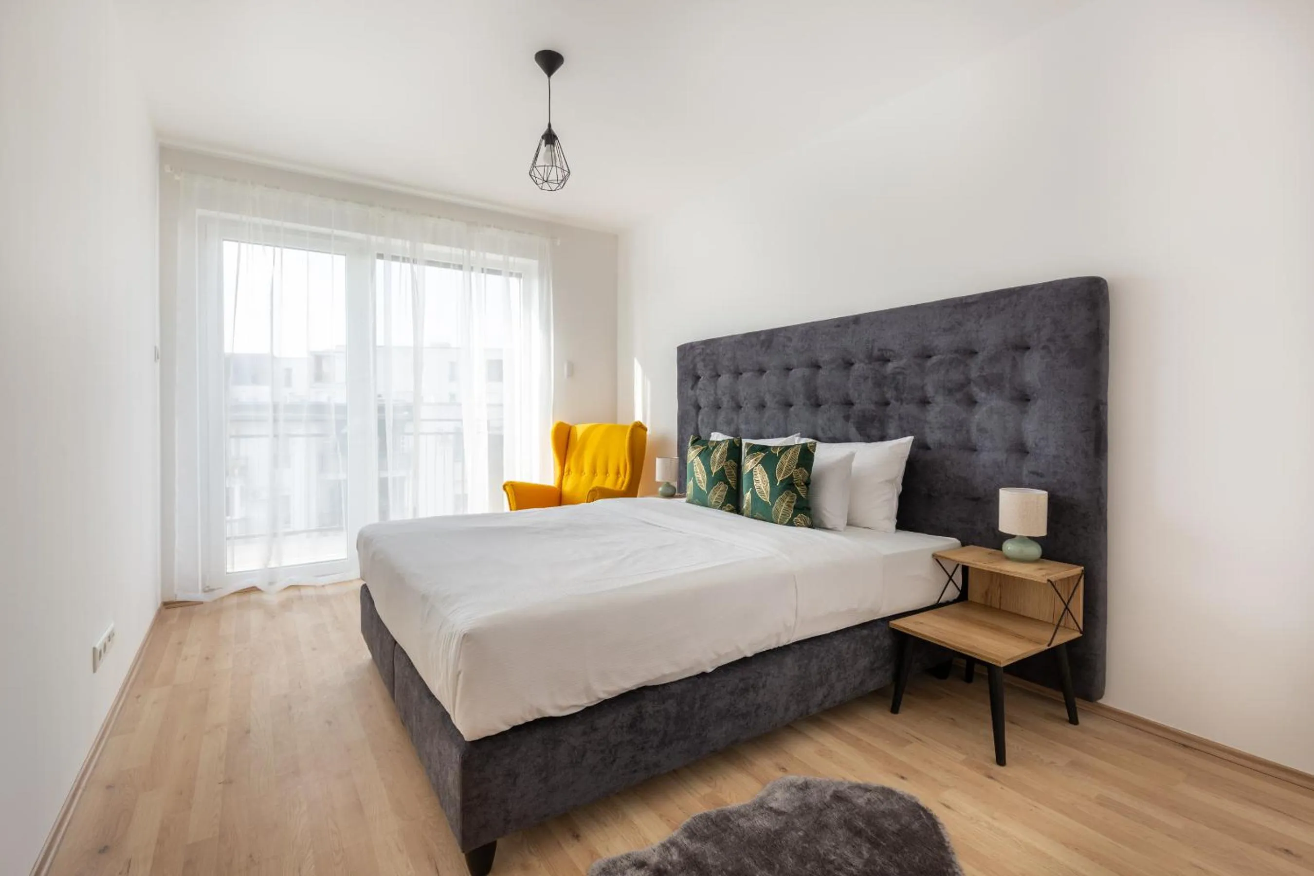 Living room, Bed in Hock Residence by Vagabond