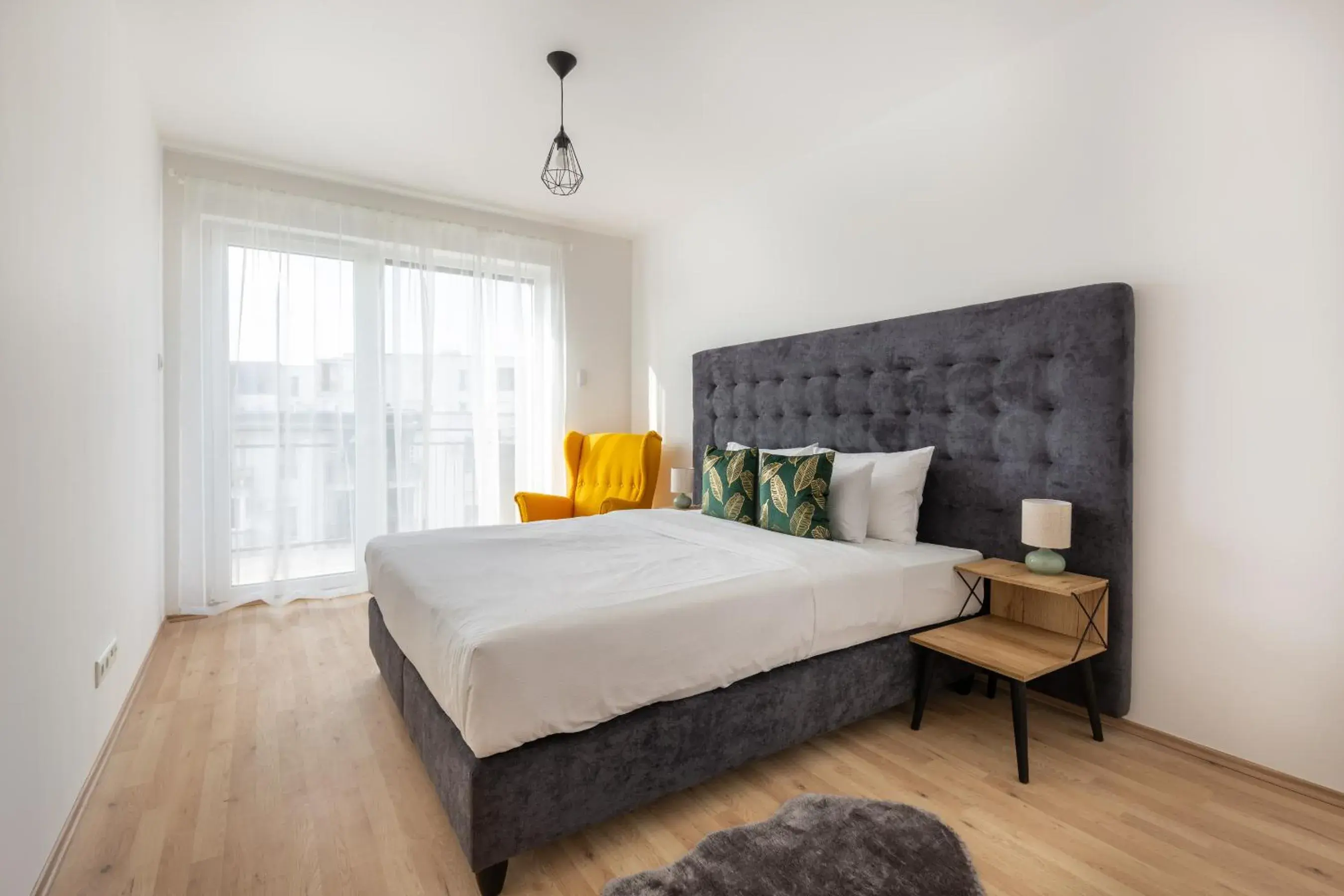 Living room, Bed in Hock Residence by Vagabond Living room, Bed in Hock Residence by Vagabond