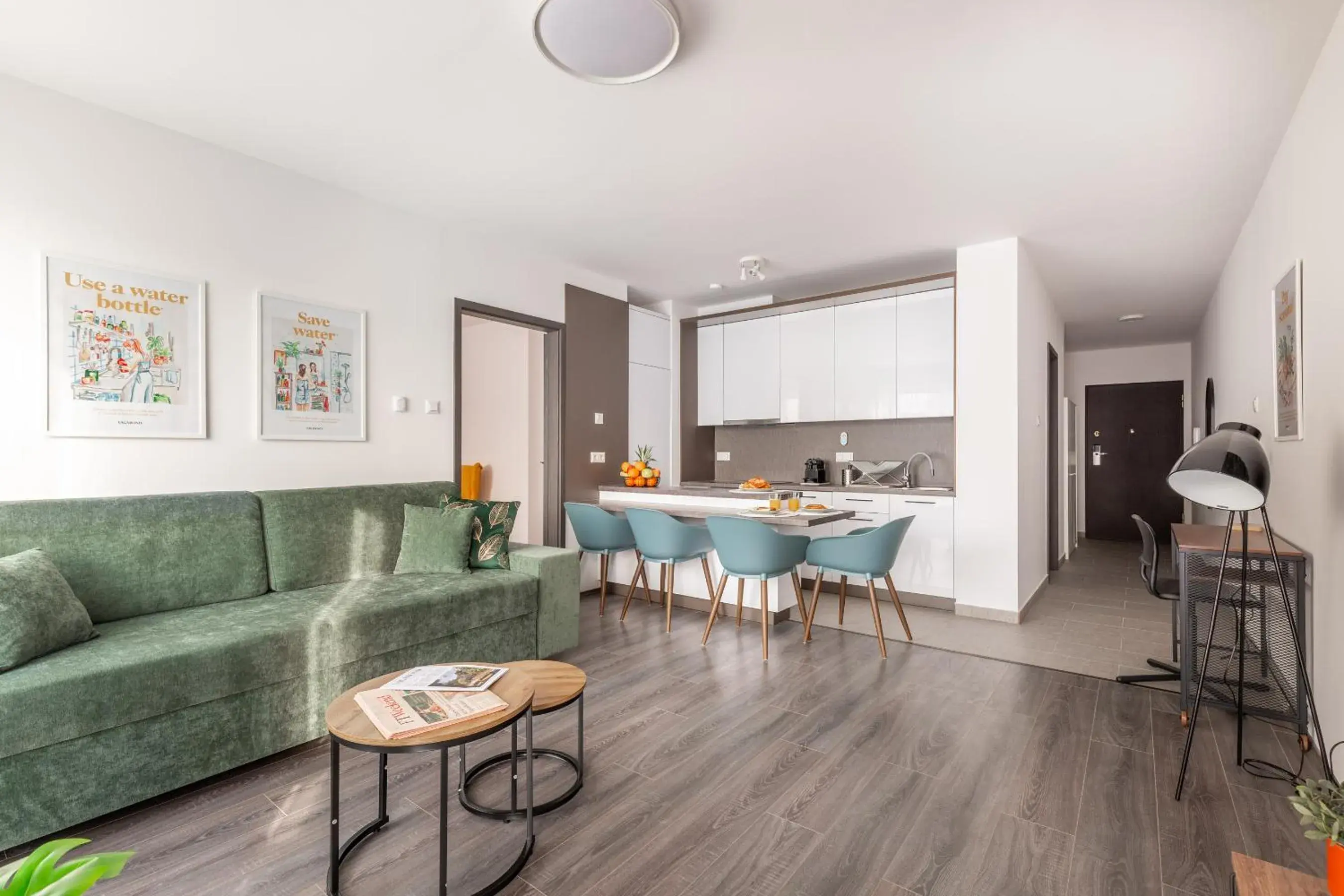 Deluxe One-Bedroom Apartment in Hock Residence by Vagabond Deluxe One-Bedroom Apartment in Hock Residence by Vagabond