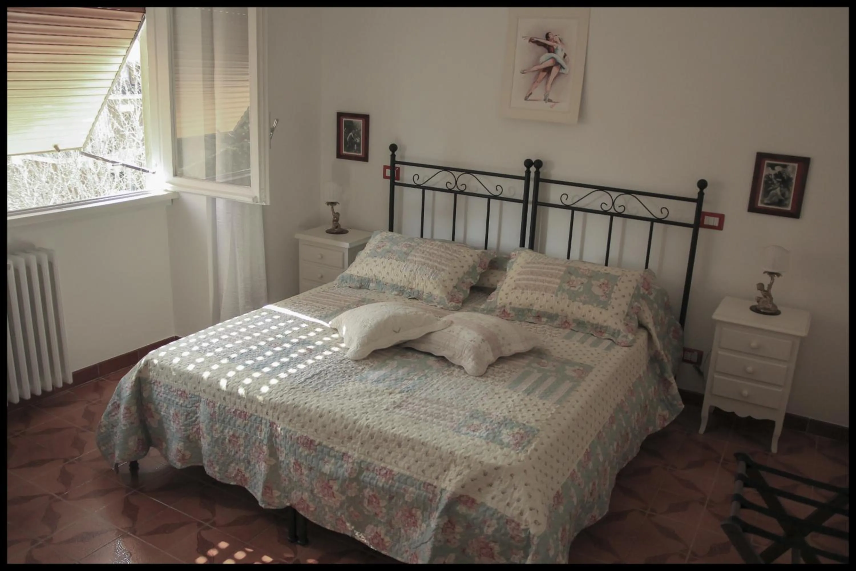 Bedroom, Bed in Domus Roma Vacanze - Qui staremo bene