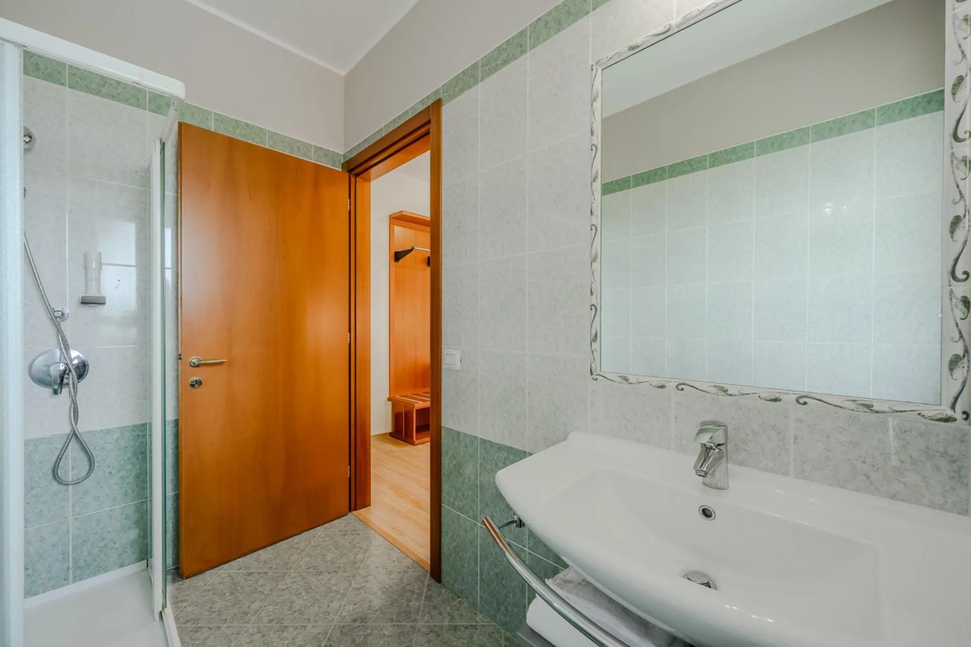 Bathroom in Hotel Nuova Barcaccia