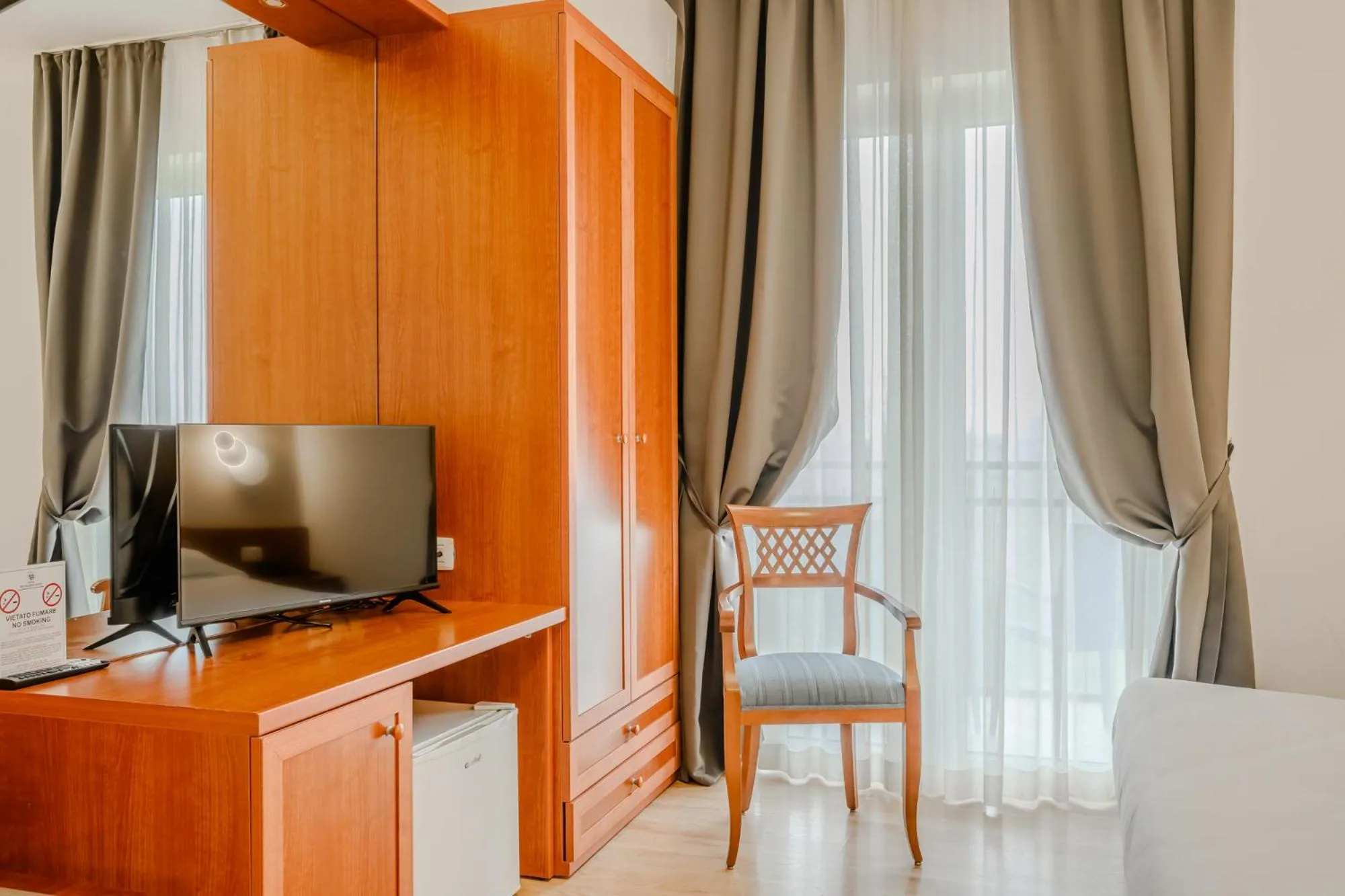 Photo of the whole room, Bed in Hotel Nuova Barcaccia