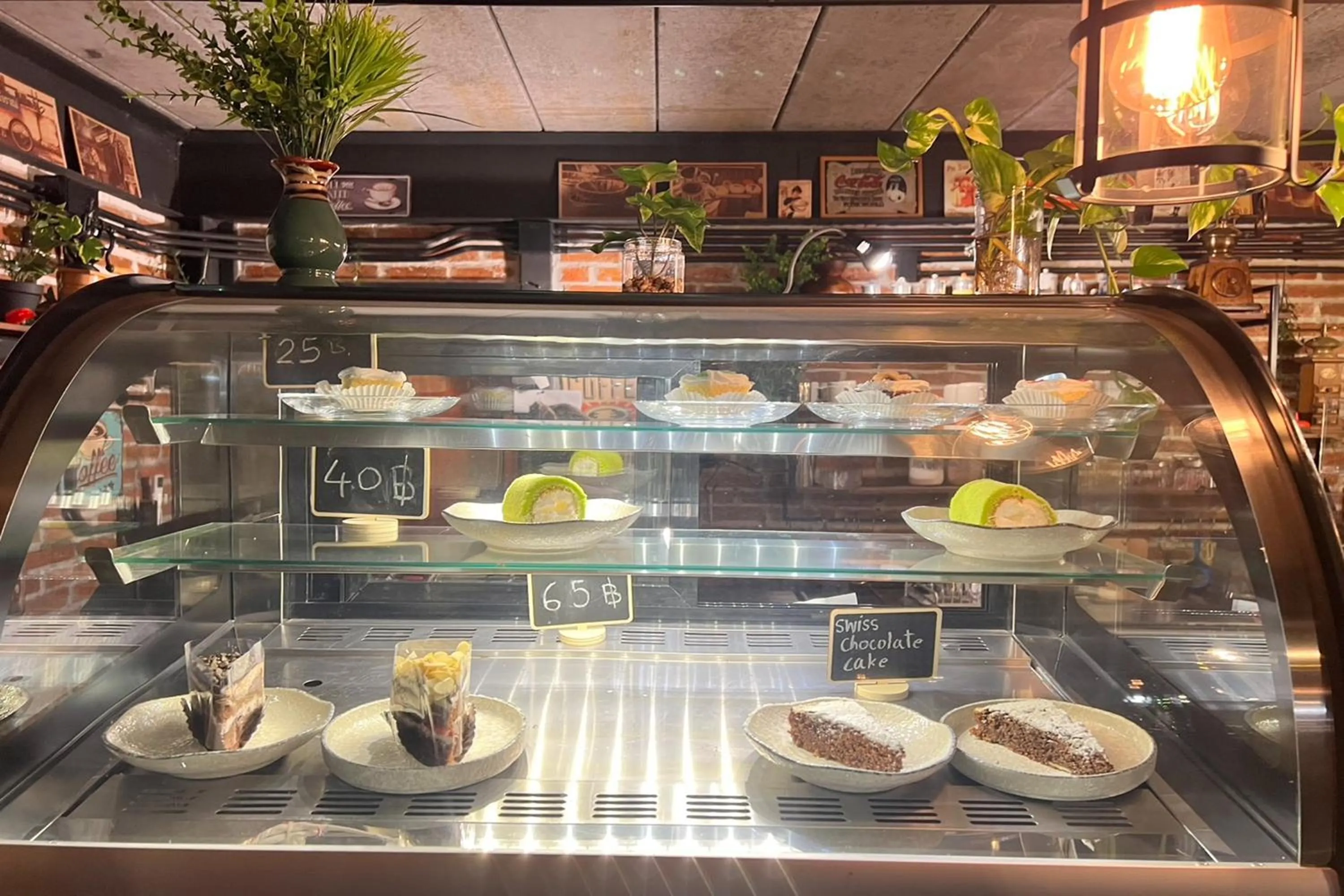 Food and drinks in Koon Hom Apartment