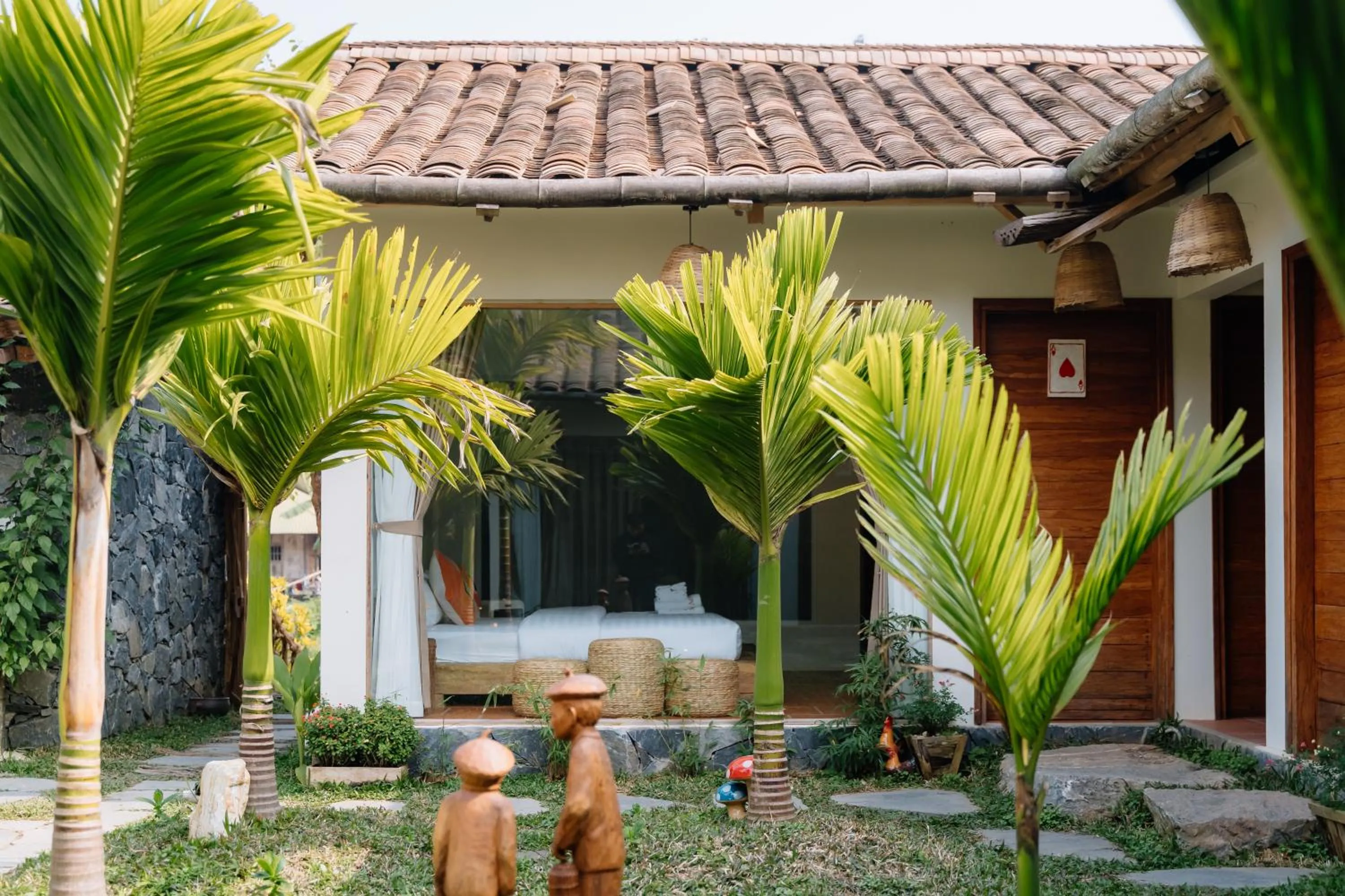 Anans Home Ha Giang - Tours & Motorbike Rental