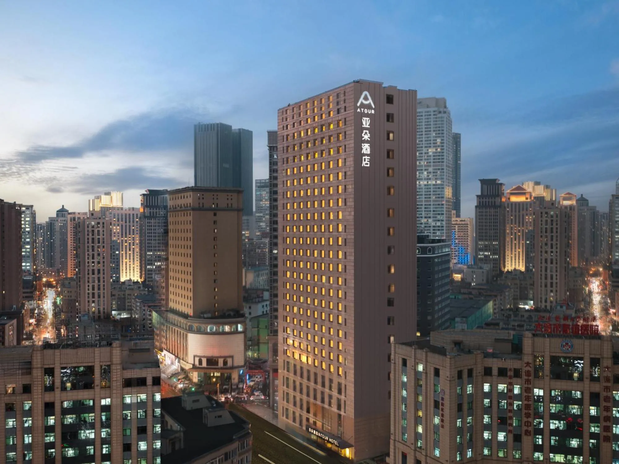 Atour Hotel Dalian Zhongshan Plaza Lu Xun Road