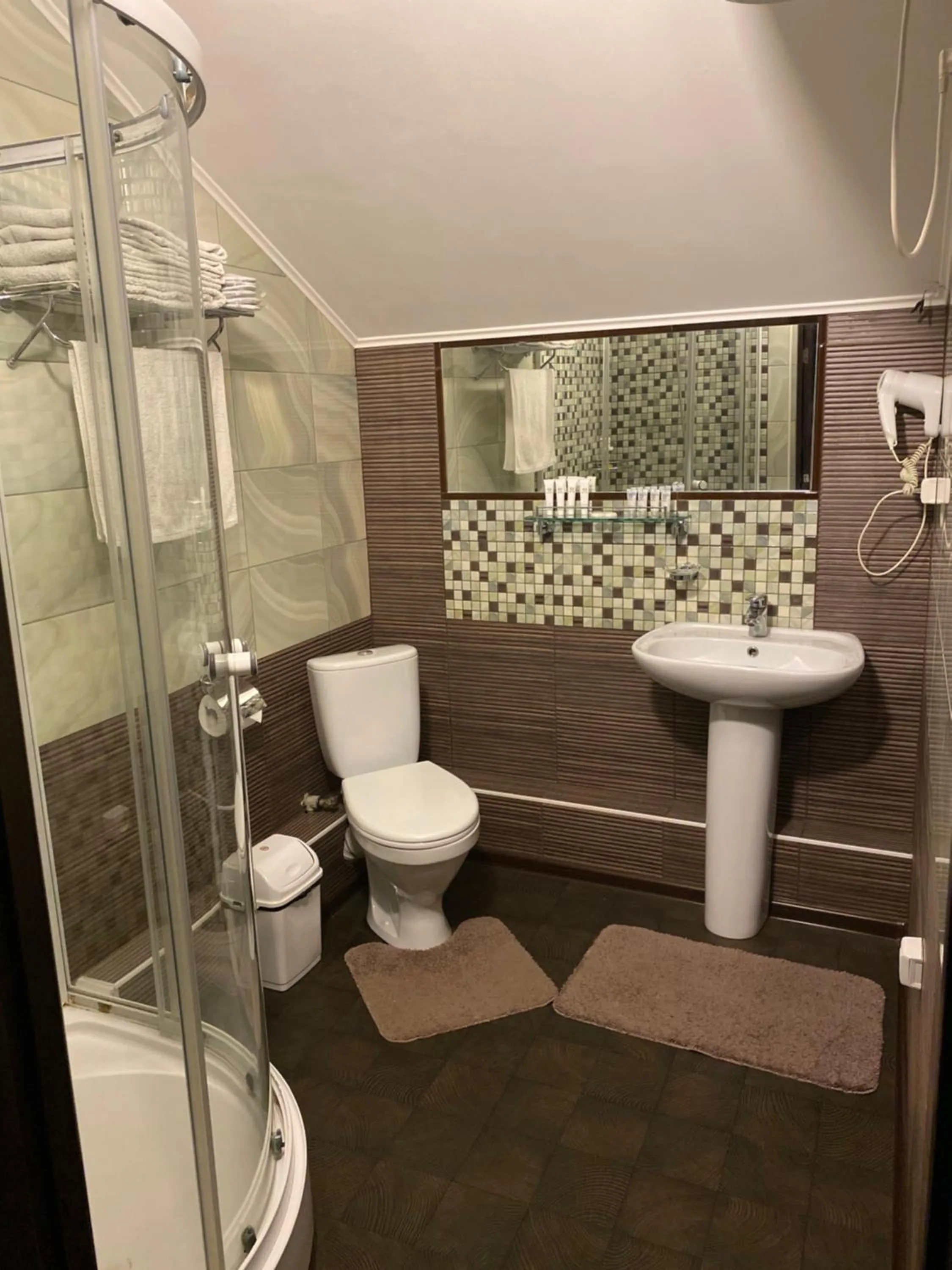 Bathroom in Lavitor hotel