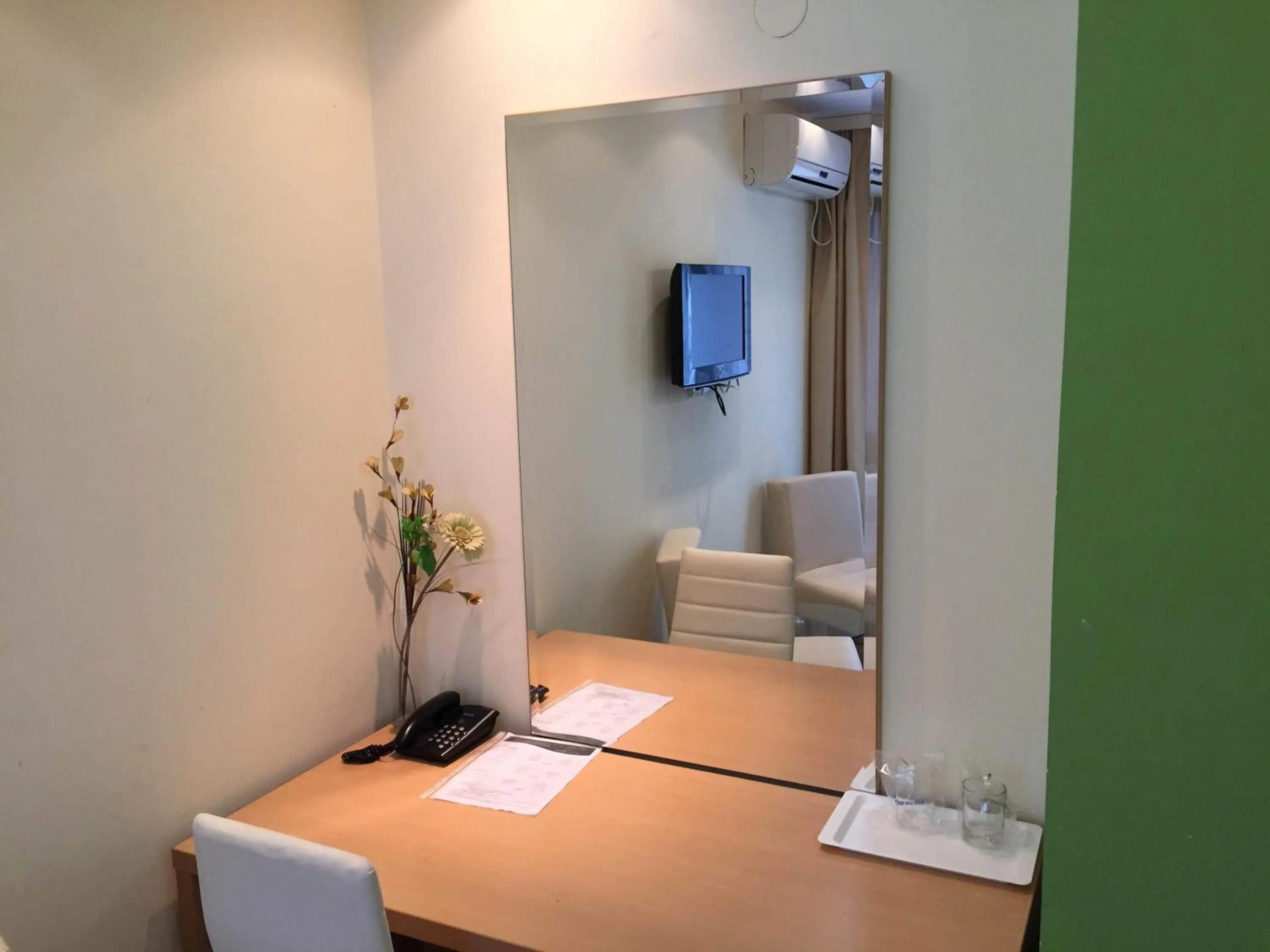 Double Room with Extra Bed in Hotel Tiski Cvet