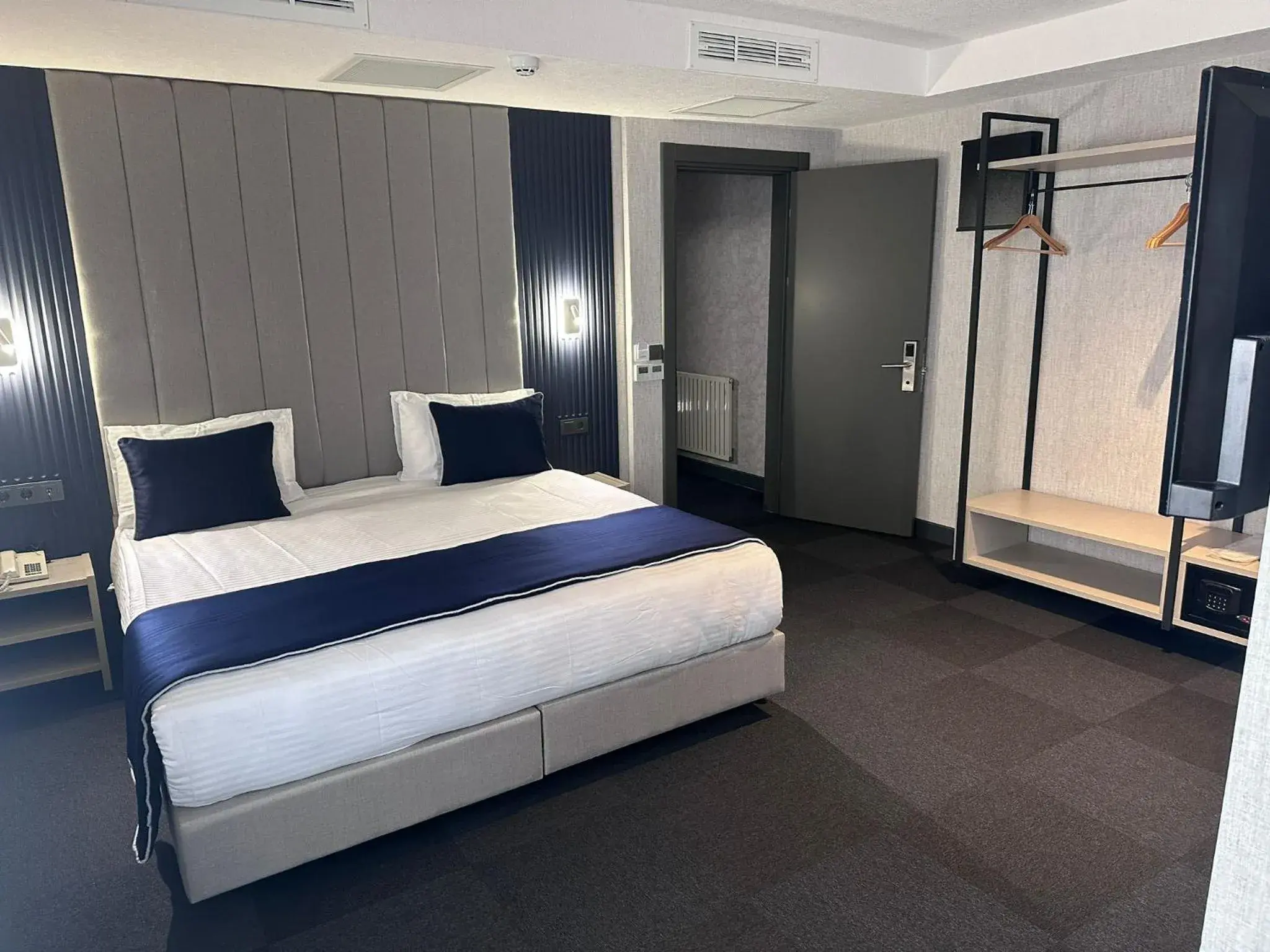 Double Room - single occupancy in Lamore Hotel Double Room - single occupancy in Lamore Hotel