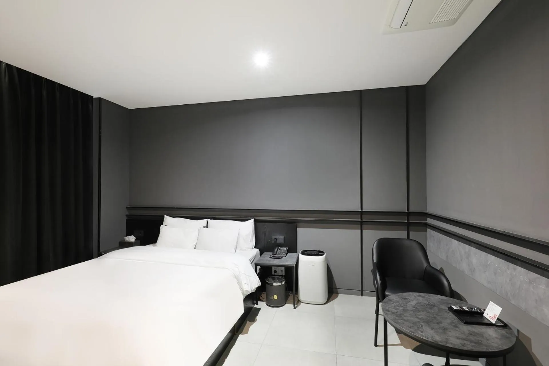 Bed in Hotel The Designers Premier Seongsu and Konkuk Univ