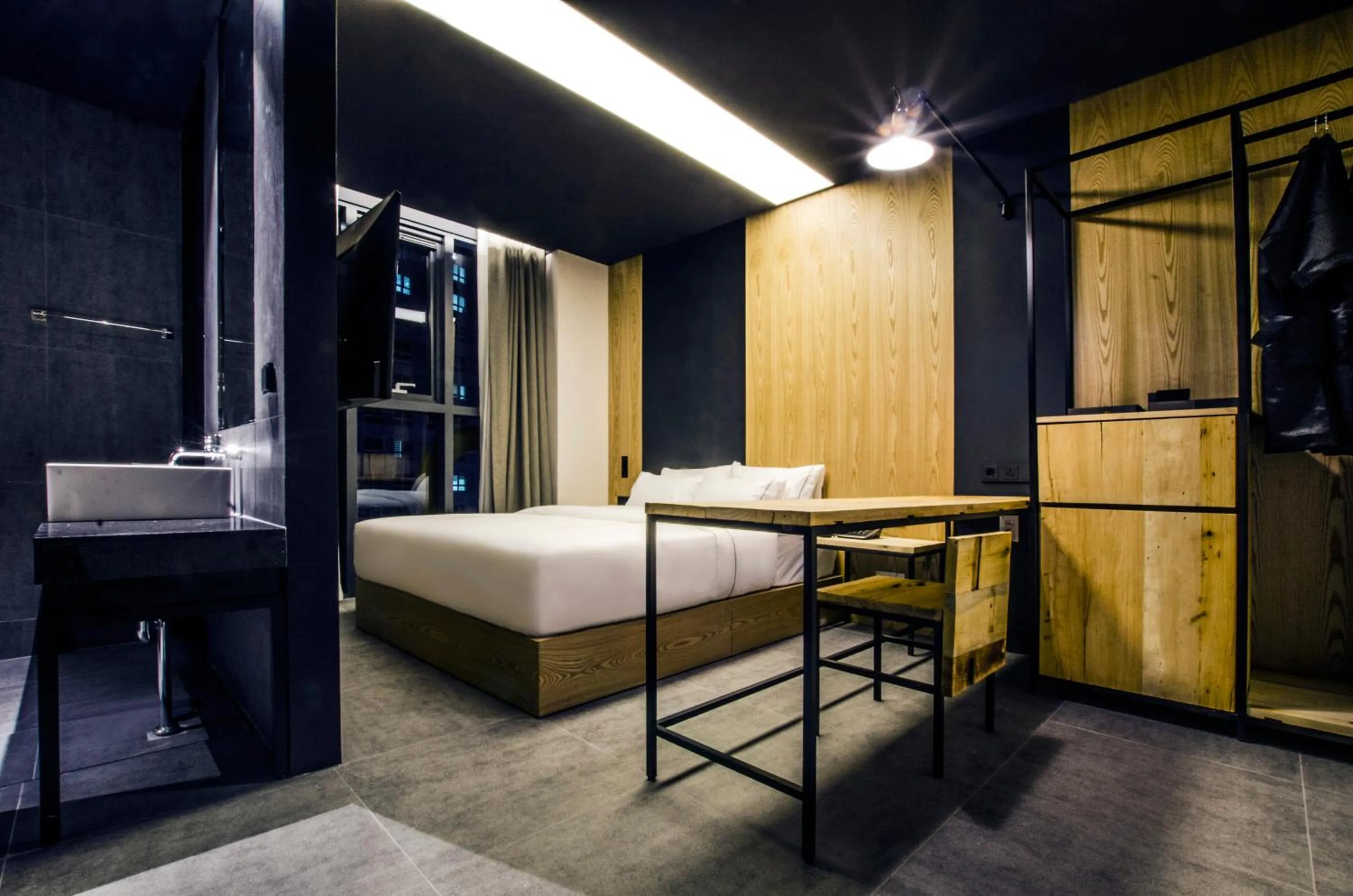 Bed in Hotel The Designers Premier Seongsu and Konkuk Univ
