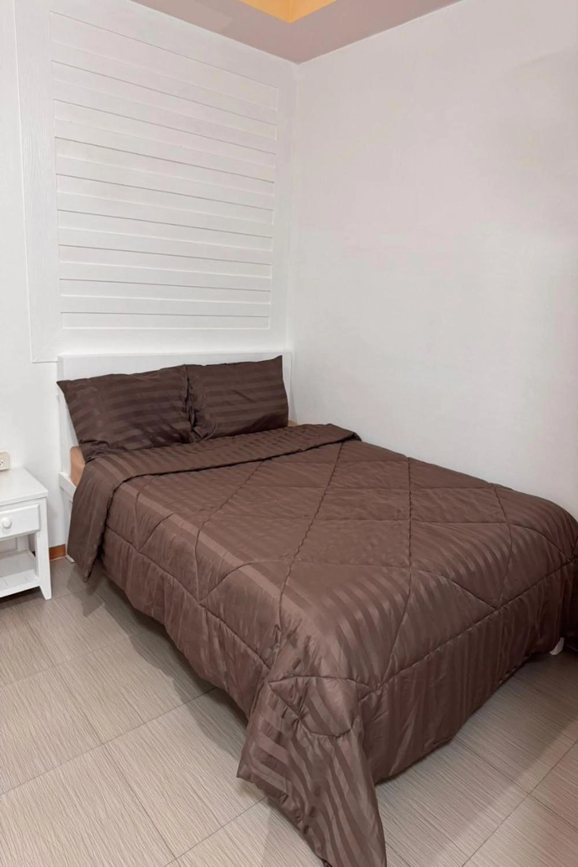 Bed in Ban Suan Suree Resort