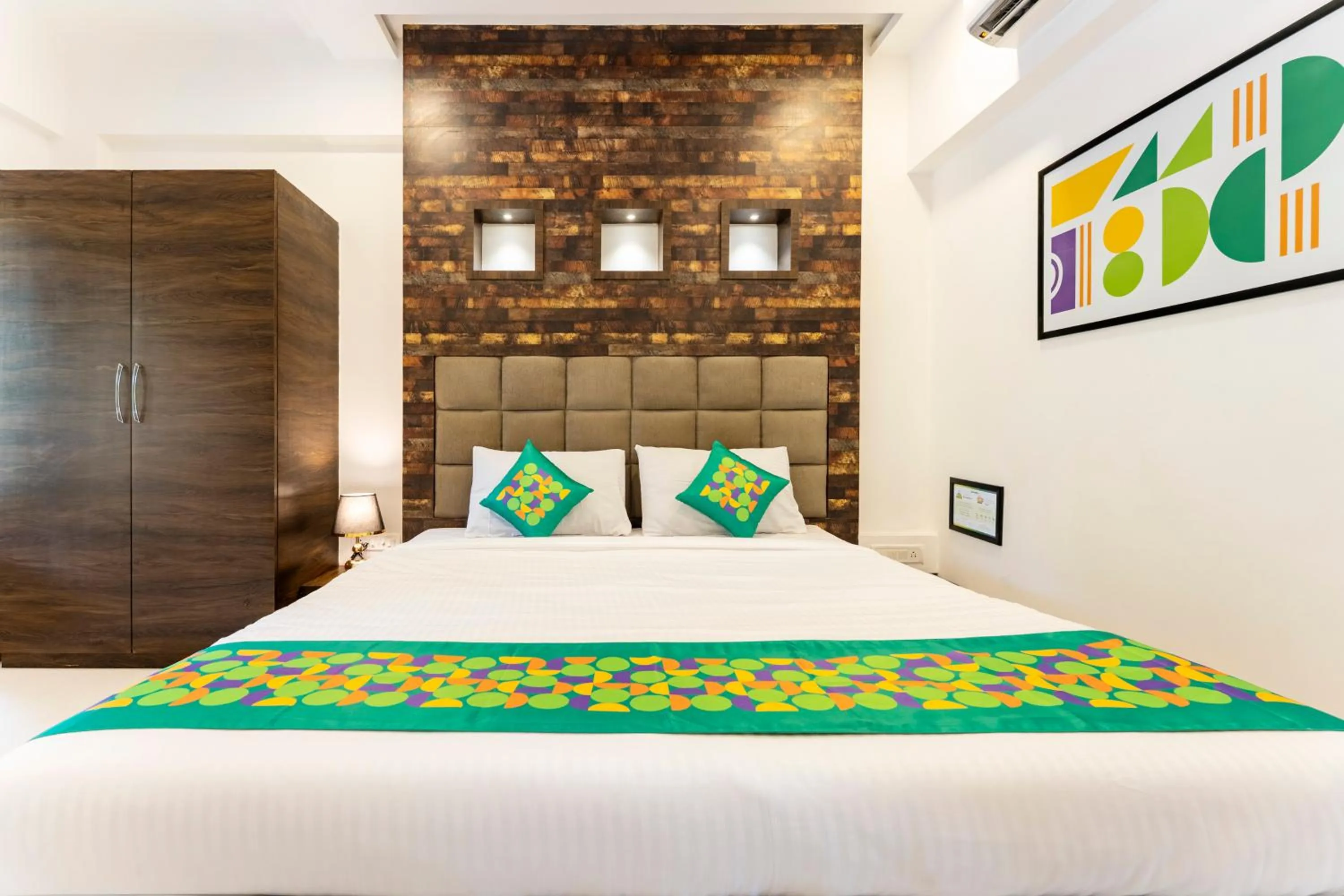 Bedroom, Bed in Treebo Blue Roof, Kelwa