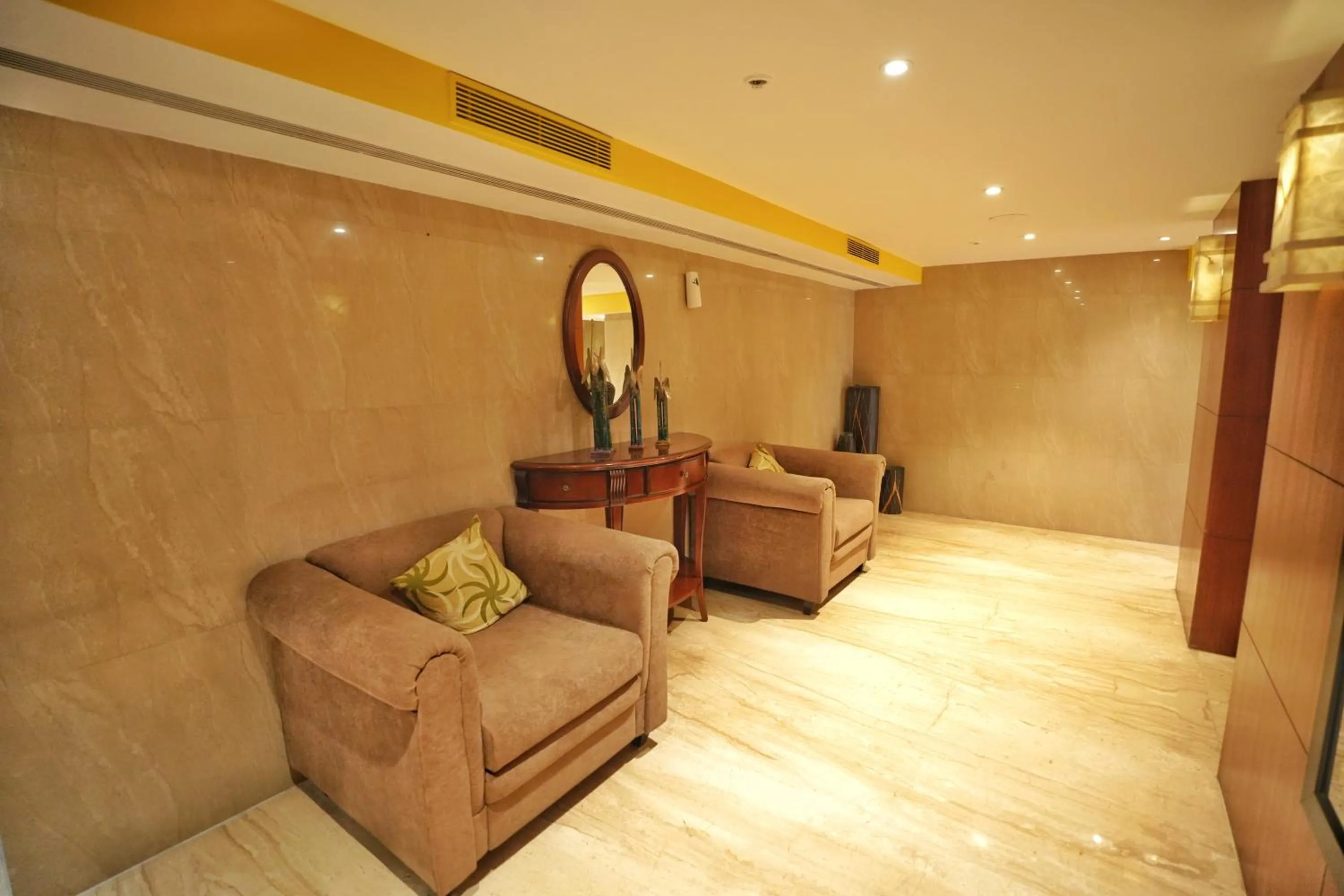 Lobby or reception in The Altruist One Continent