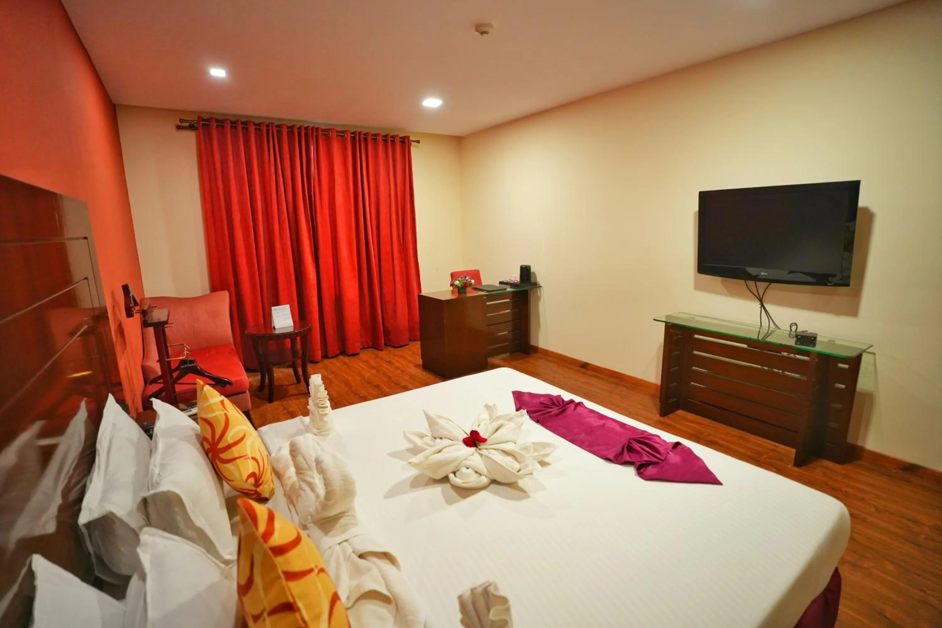 Bedroom, Bed in The Altruist One Continent