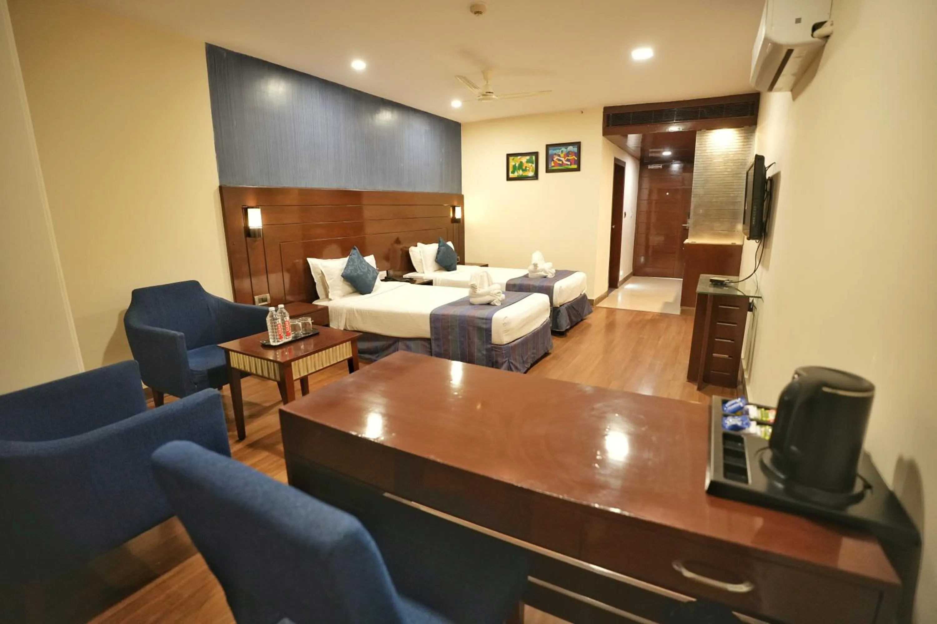 Bedroom, Bed in The Altruist One Continent