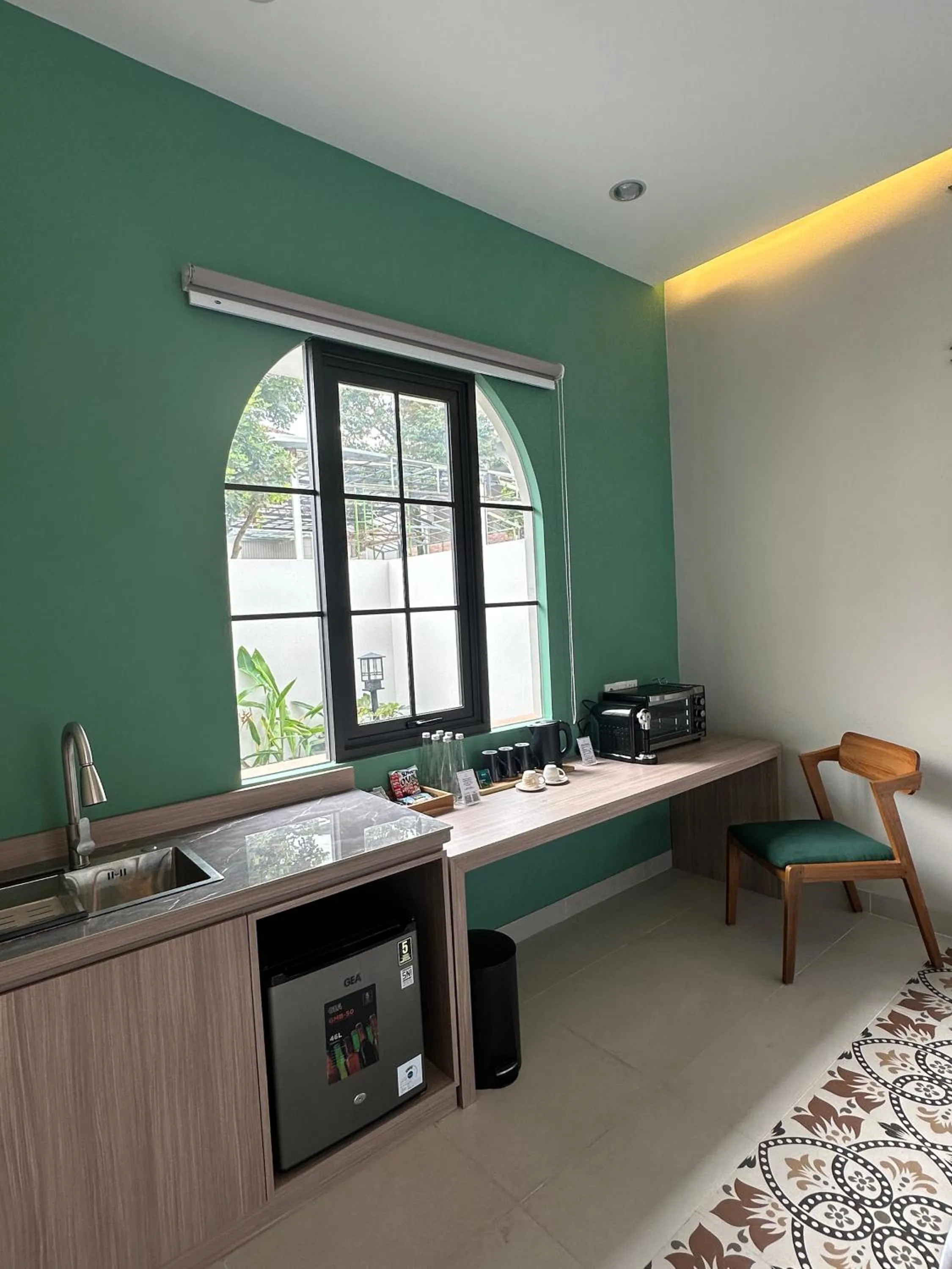 minibar in Anaya Azana Hotel & Villa Tawangmangu