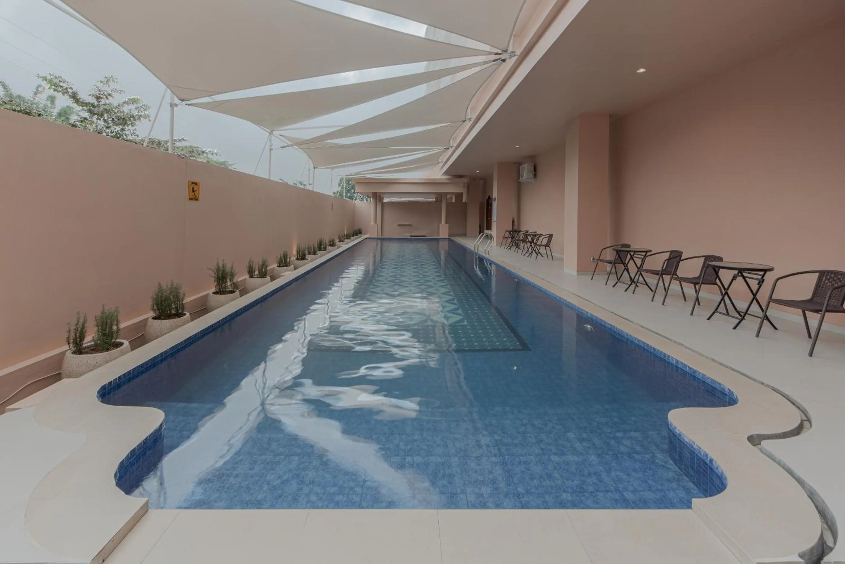 Swimming pool in Anaya Azana Hotel & Villa Tawangmangu