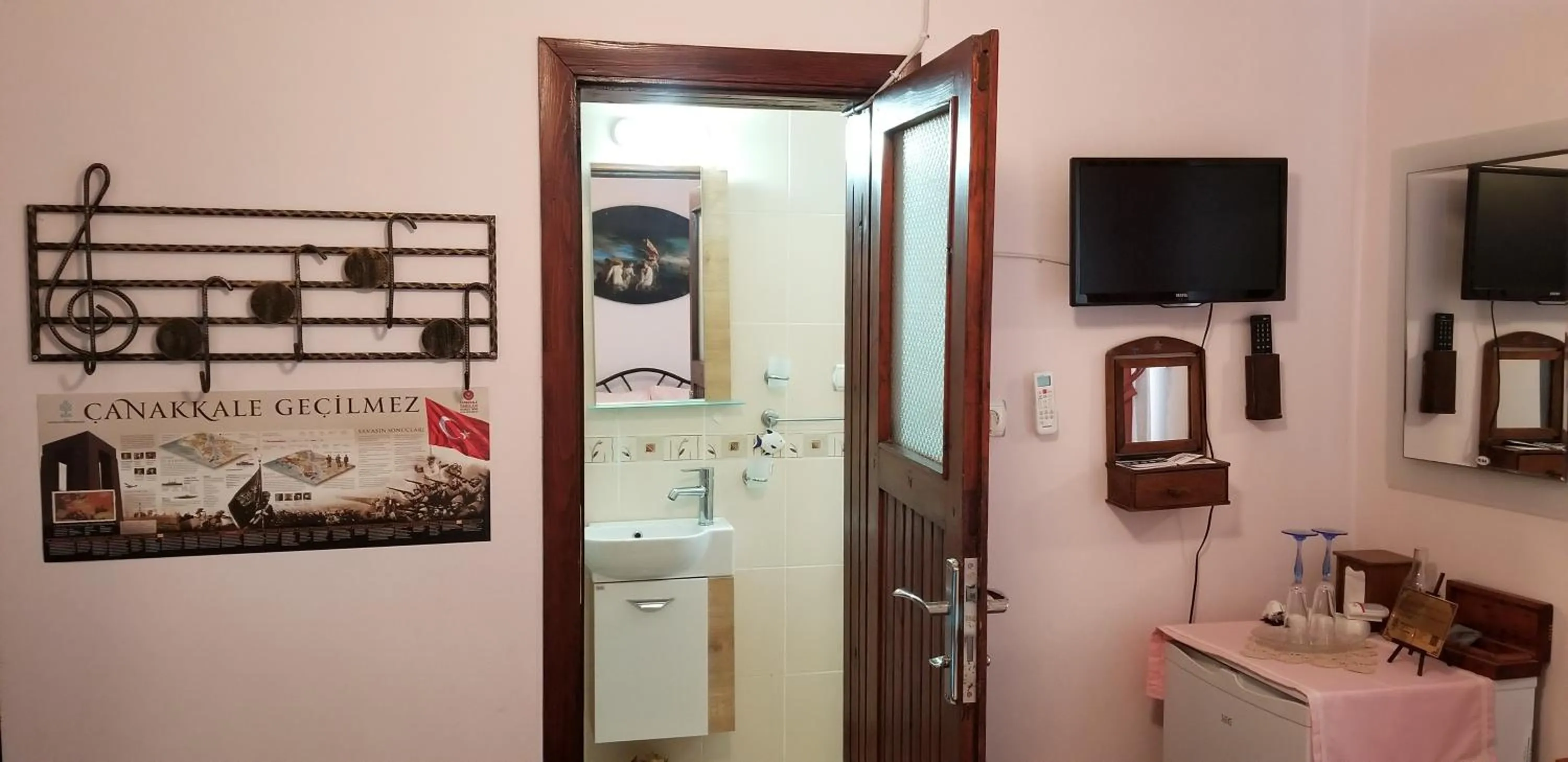 Bathroom in Dardanelles1915