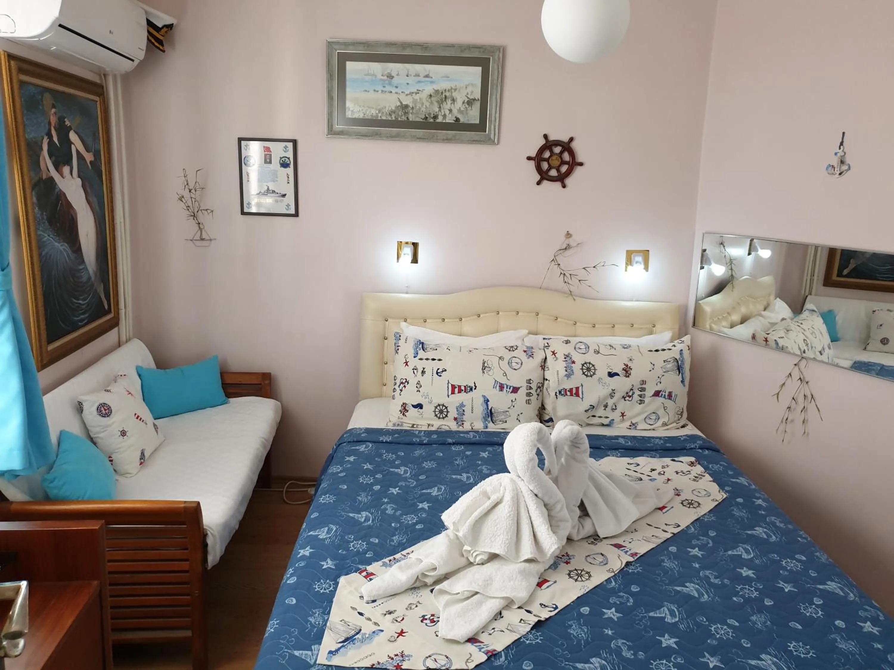 Bed in Dardanelles1915