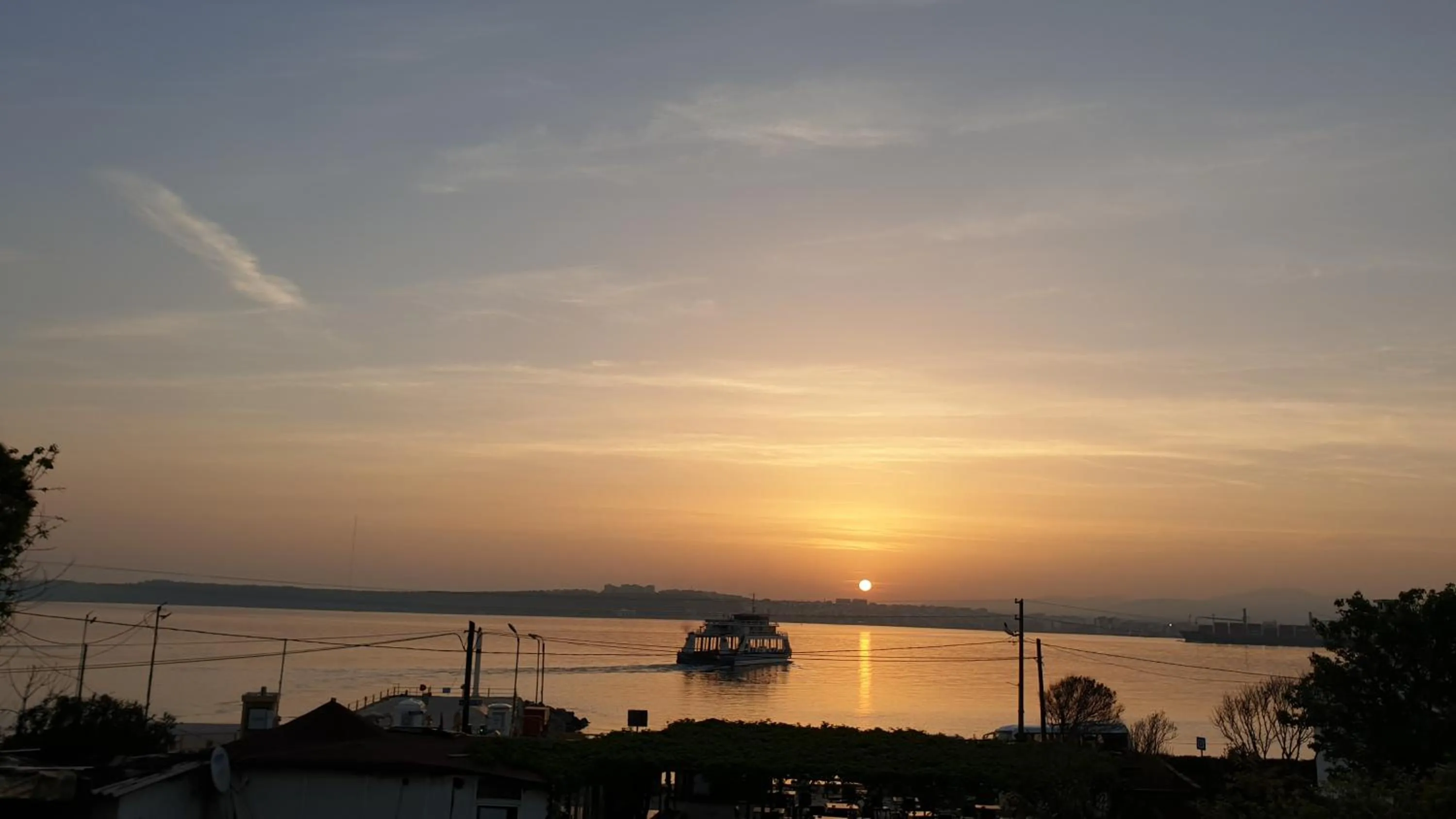 Sunrise in Dardanelles1915