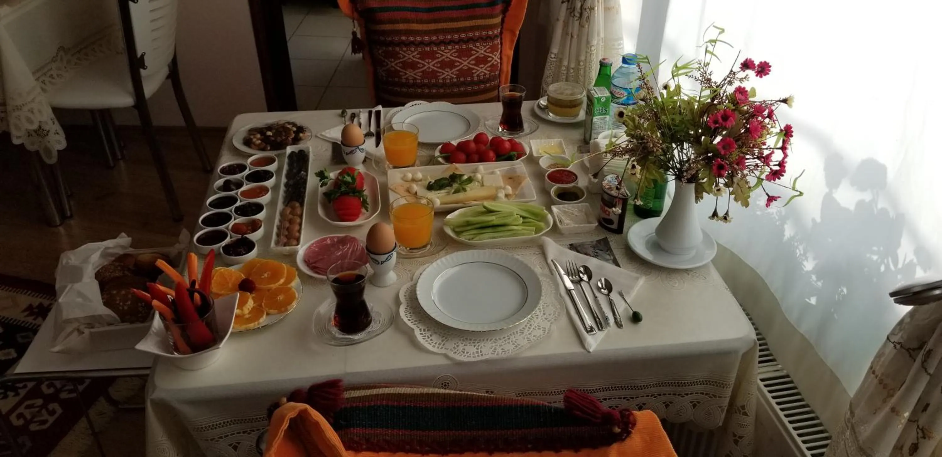 Continental breakfast in Dardanelles1915
