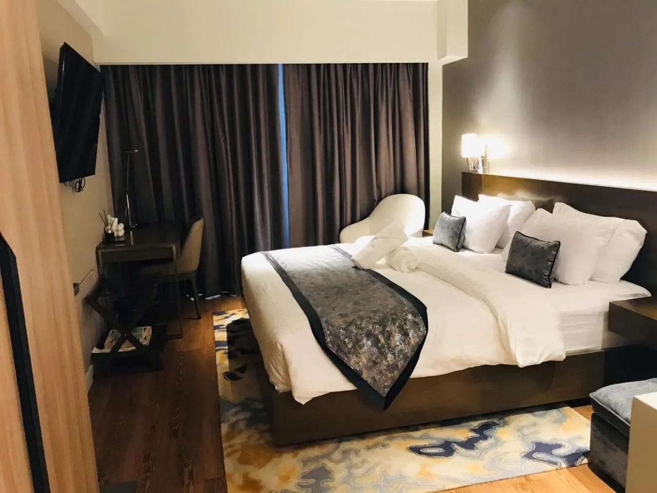 Amira Luxury at Novotel Suites Manila near Makati and BGC