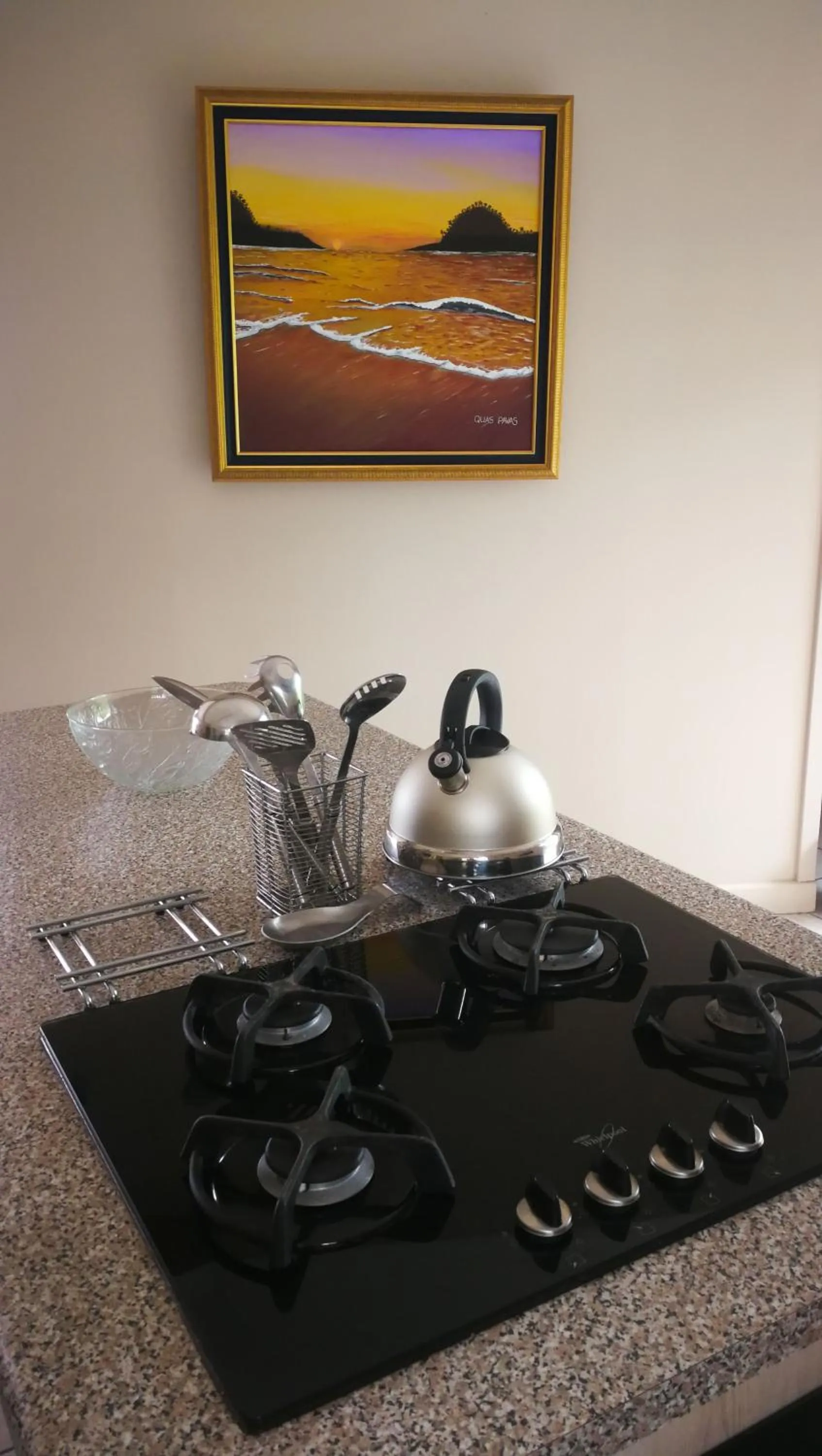 stove in The Third Dolphin