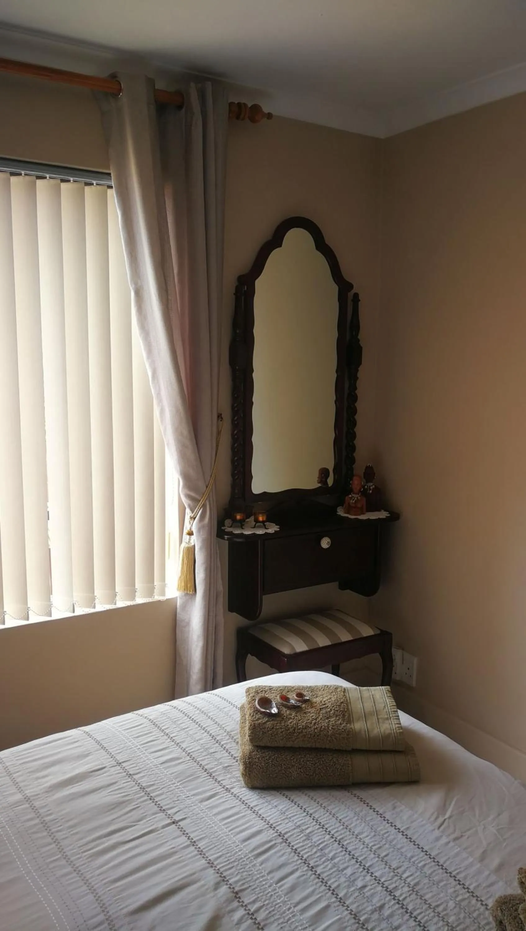 Bedroom in The Third Dolphin