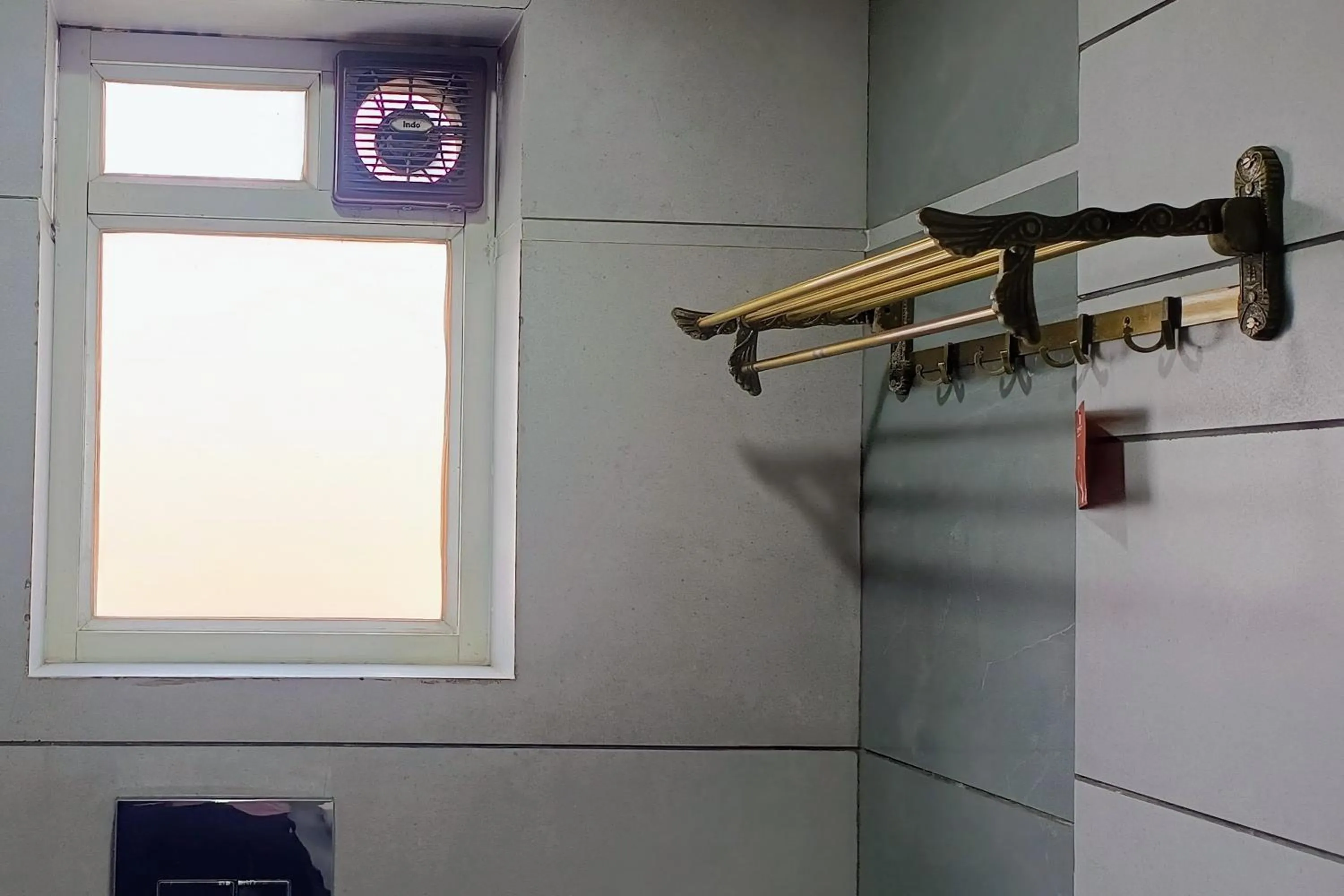 Bathroom in Hotel Stay Inn near Bhiwandi Thane Railway Station