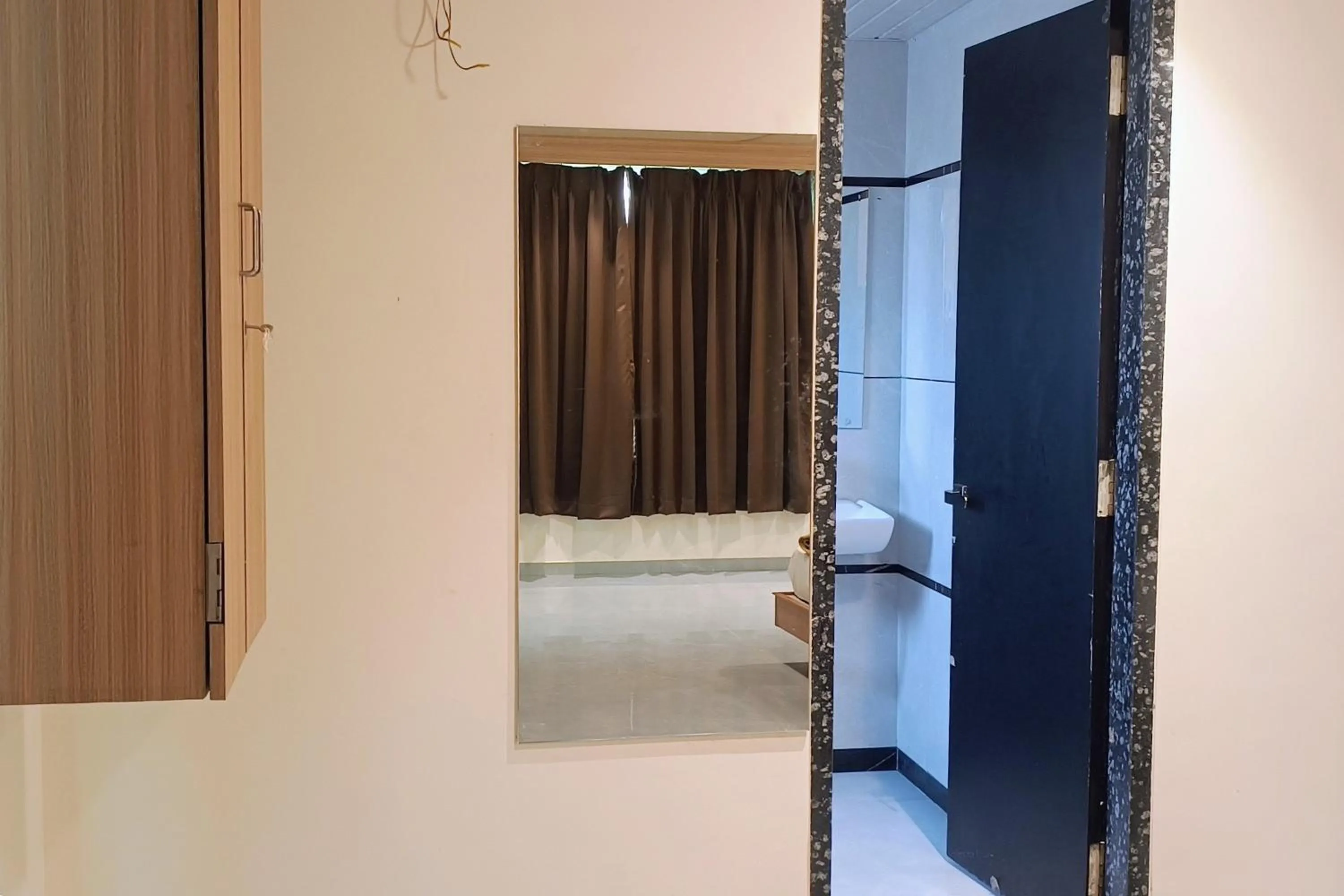 Bed in Hotel Stay Inn near Bhiwandi Thane Railway Station