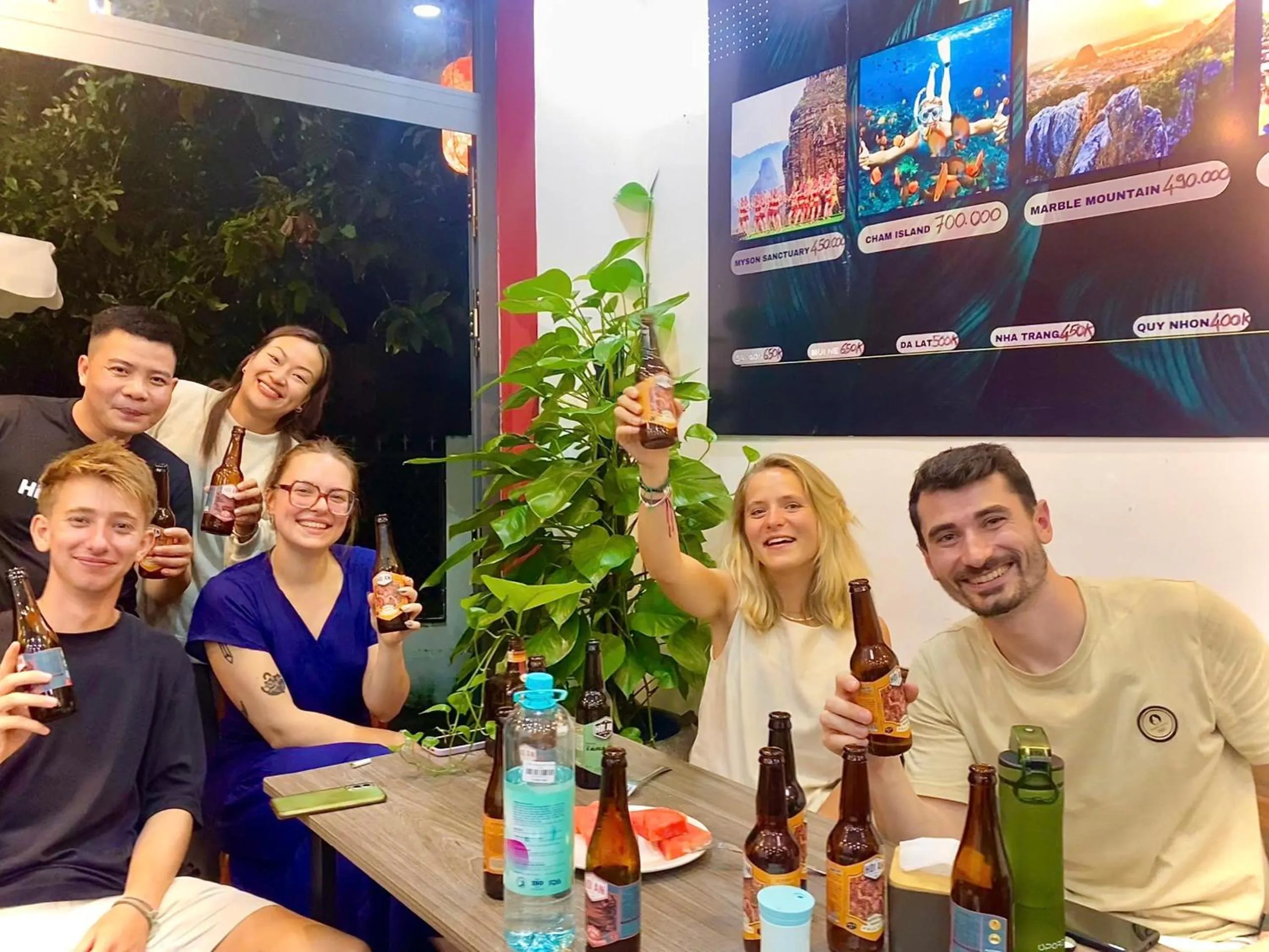 Evening entertainment in Dom Hostel Old Town Hoi An