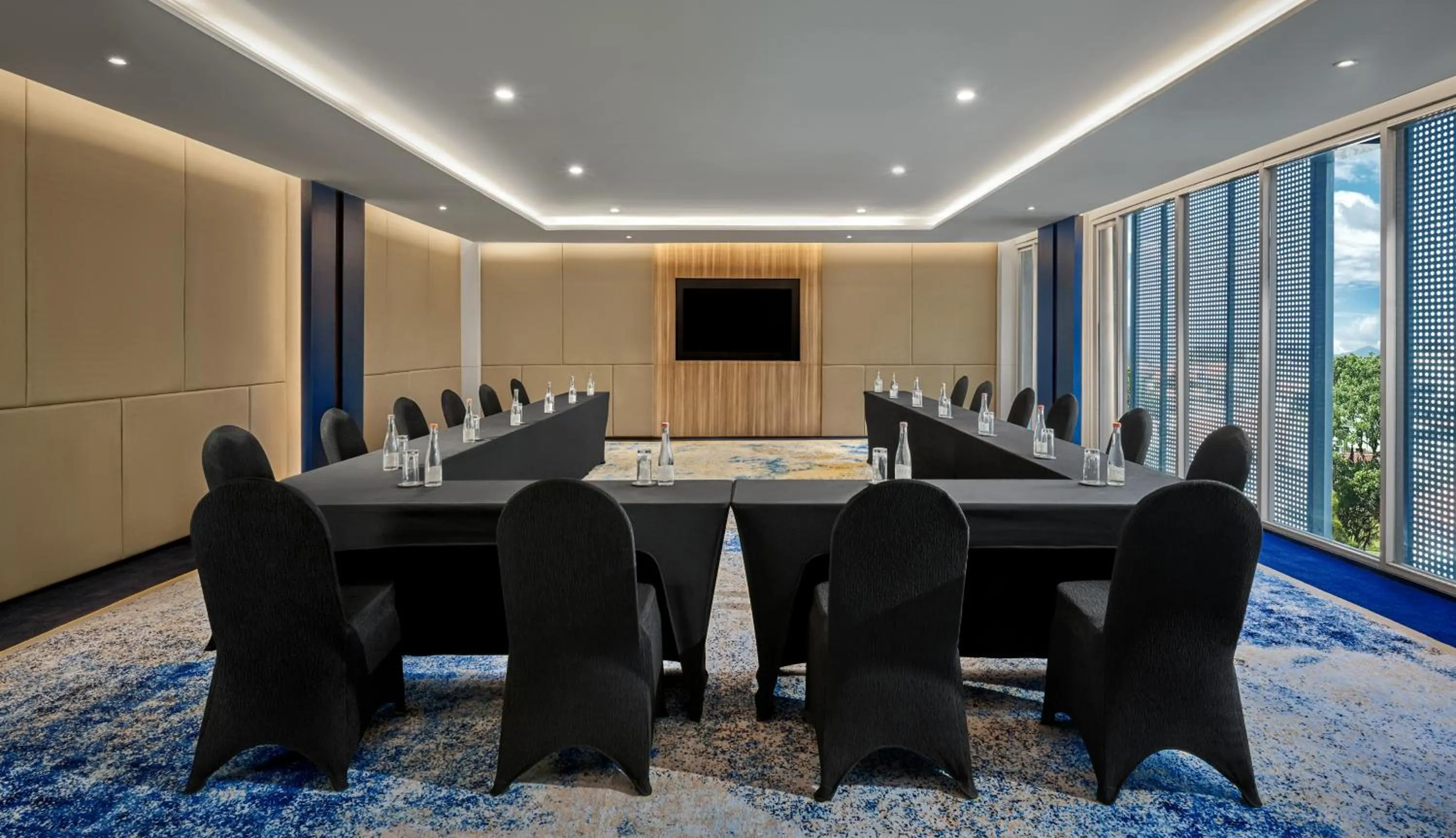 Meeting/conference room in voco Bandung Setiabudi by IHG