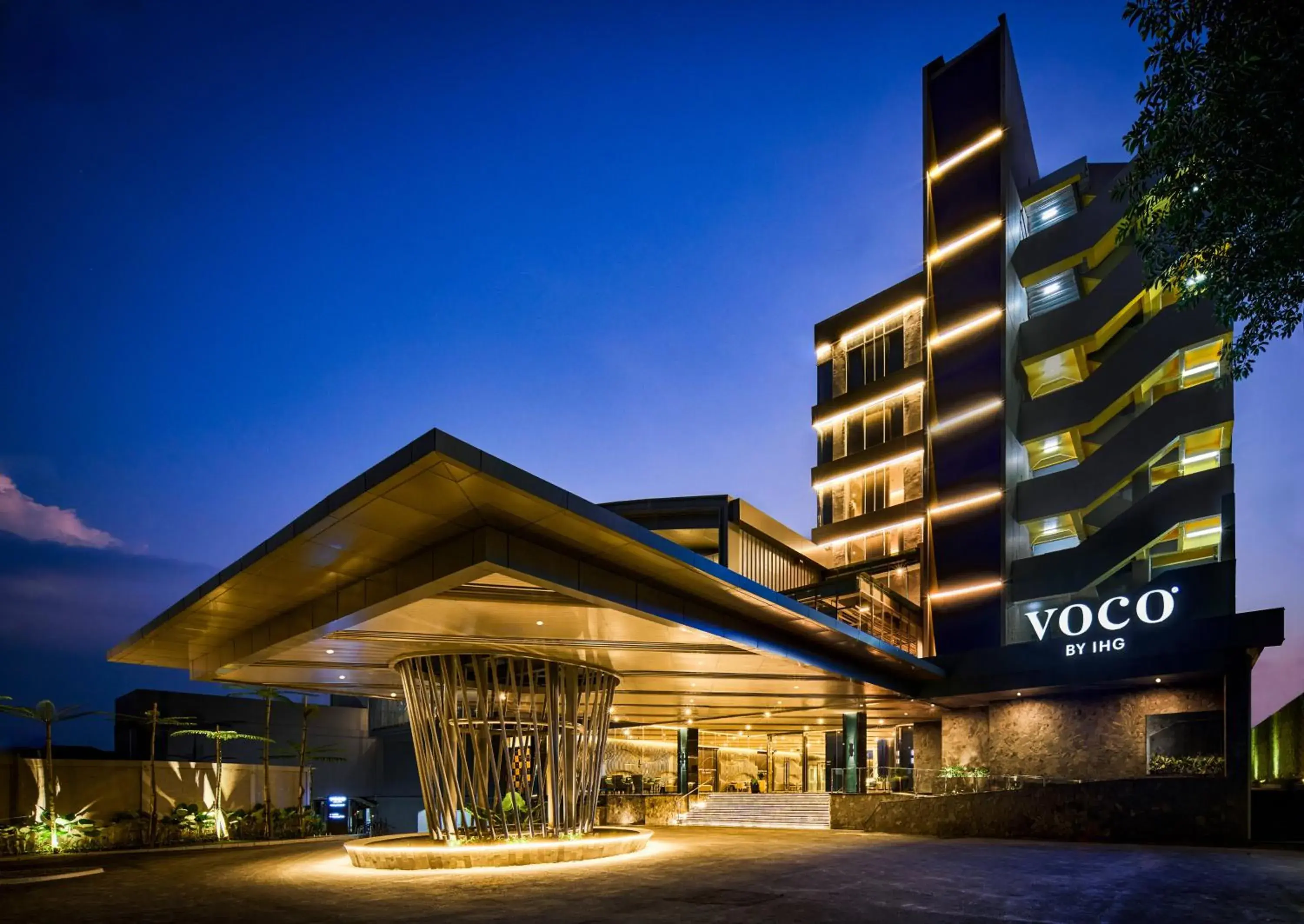 Property building in voco Bandung Setiabudi by IHG Property building in voco Bandung Setiabudi by IHG