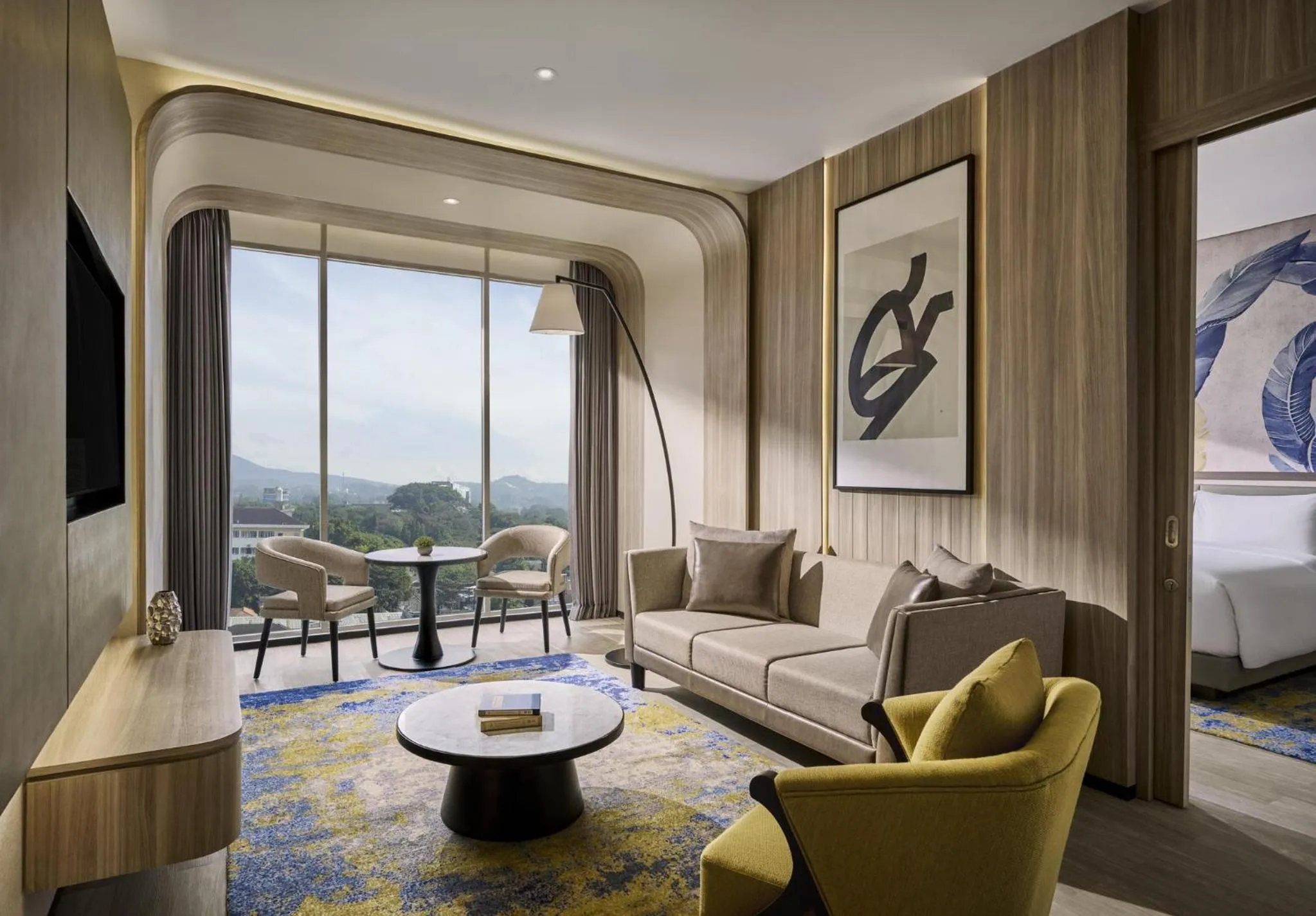 Photo of the whole room in voco Bandung Setiabudi by IHG