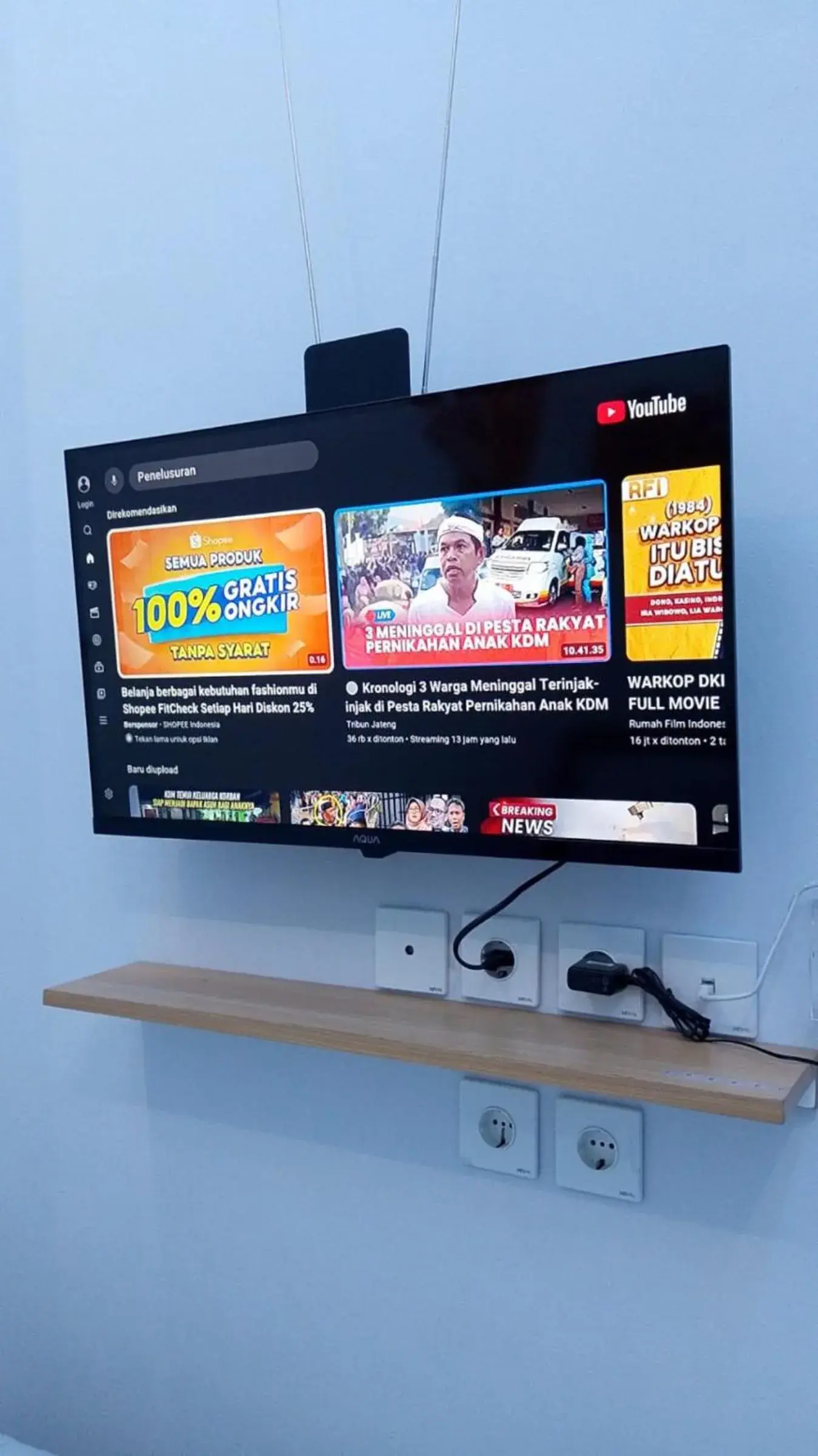 Deluxe Family Room in Laswi Syariah Guest House Deluxe Family Room in Laswi Syariah Guest House