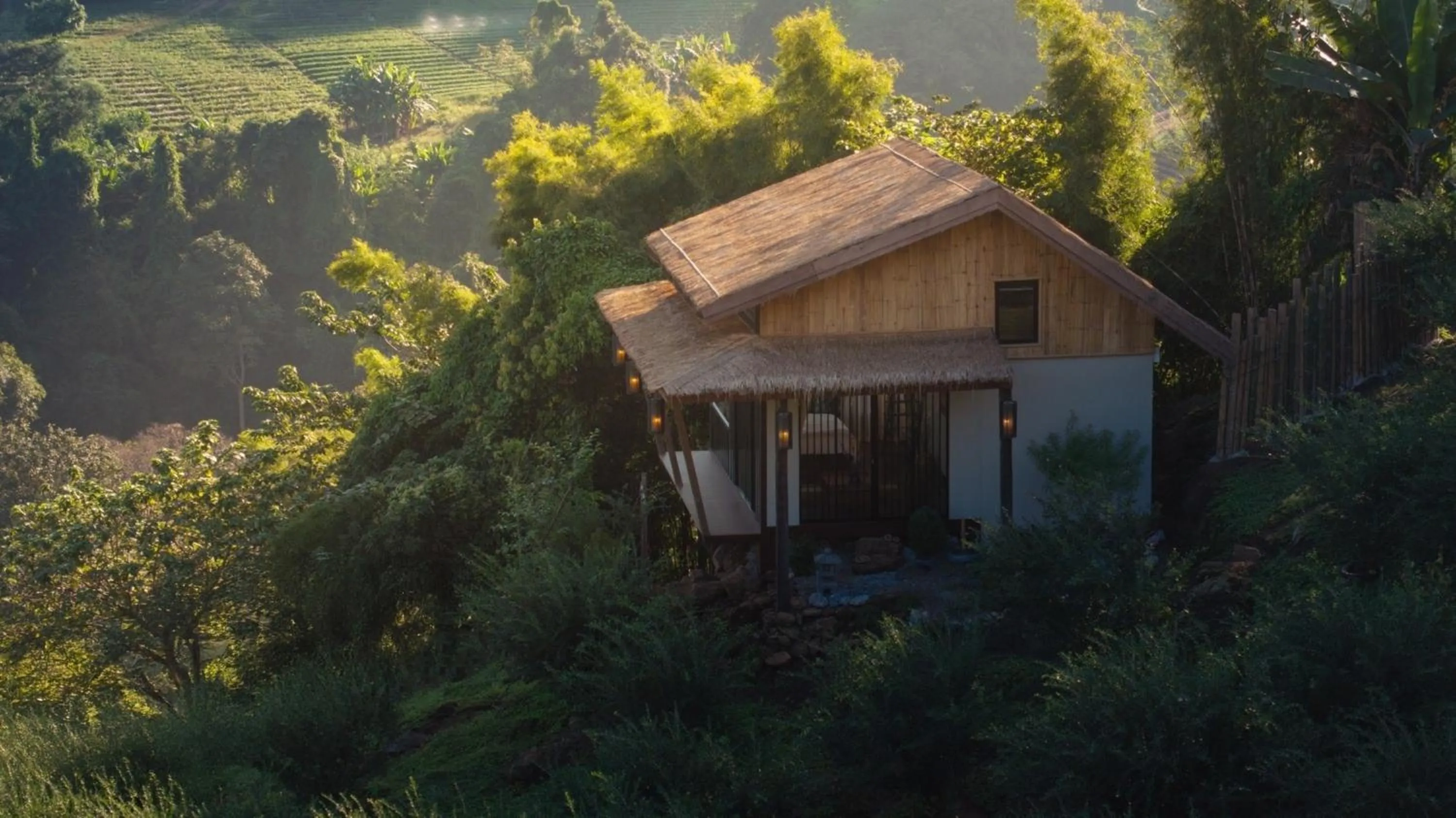 Property building in Chai Cheevit Maesa