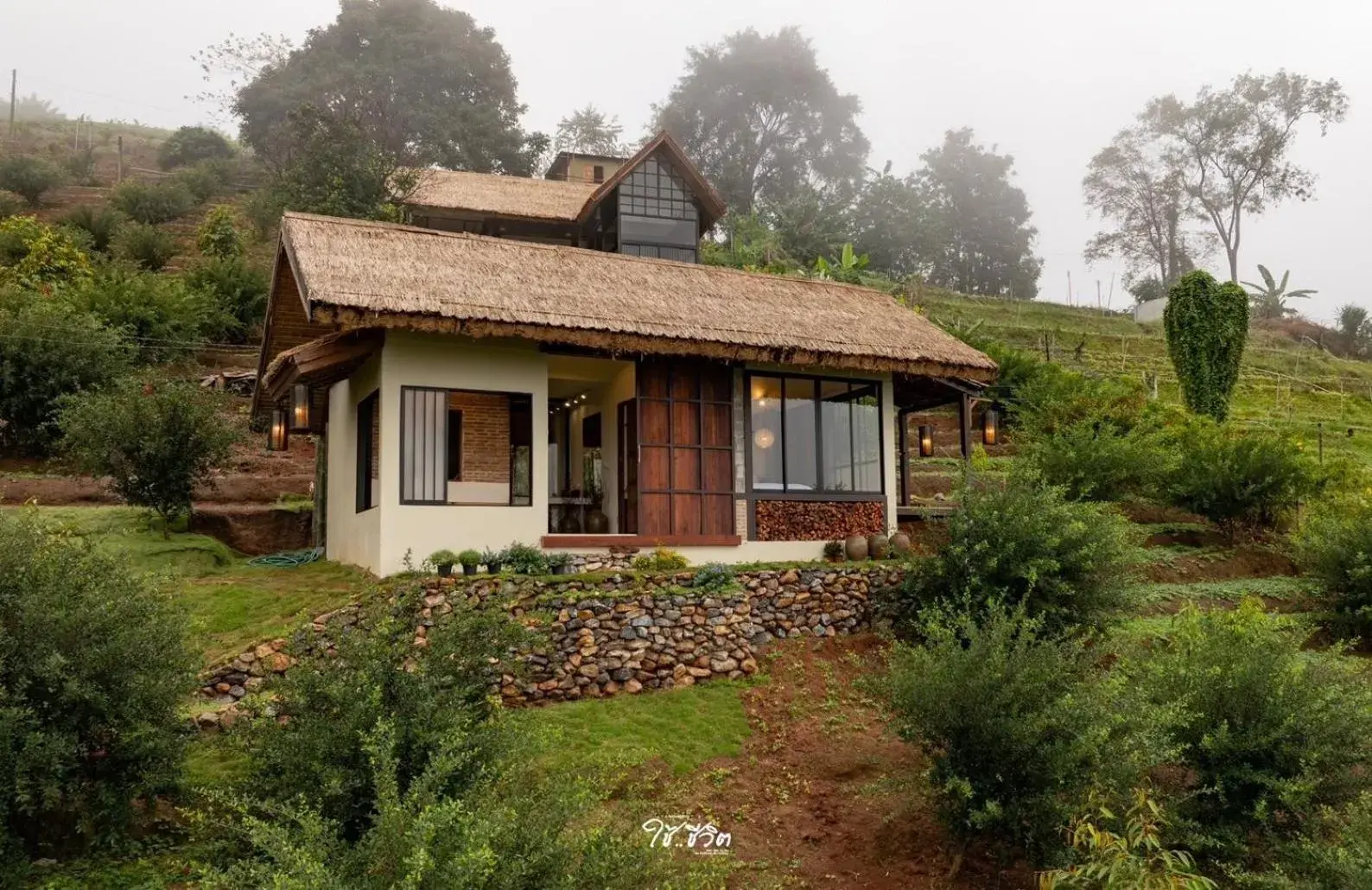 Property building in Chai Cheevit Maesa Property building in Chai Cheevit Maesa