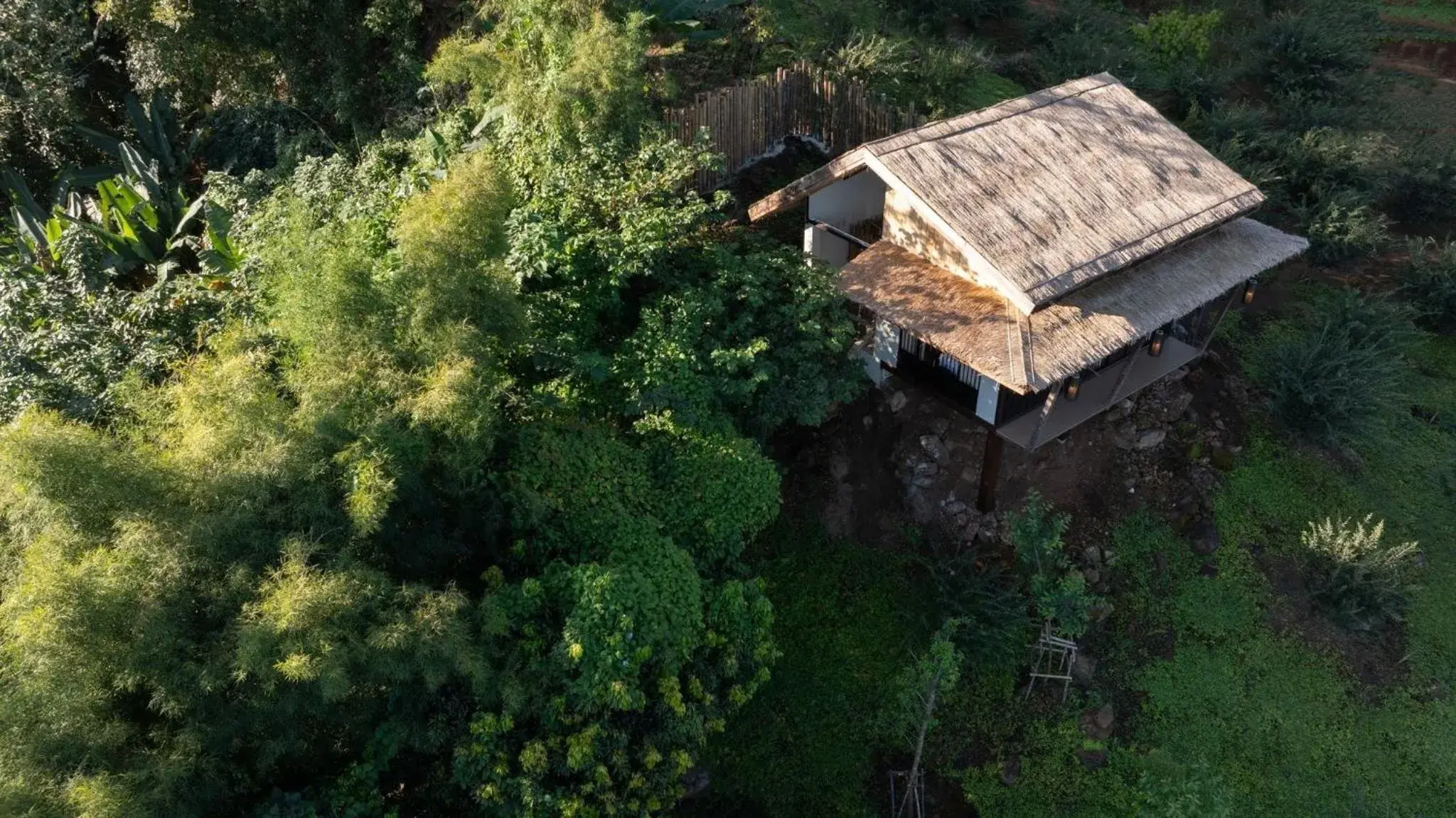 Property building in Chai Cheevit Maesa Property building in Chai Cheevit Maesa