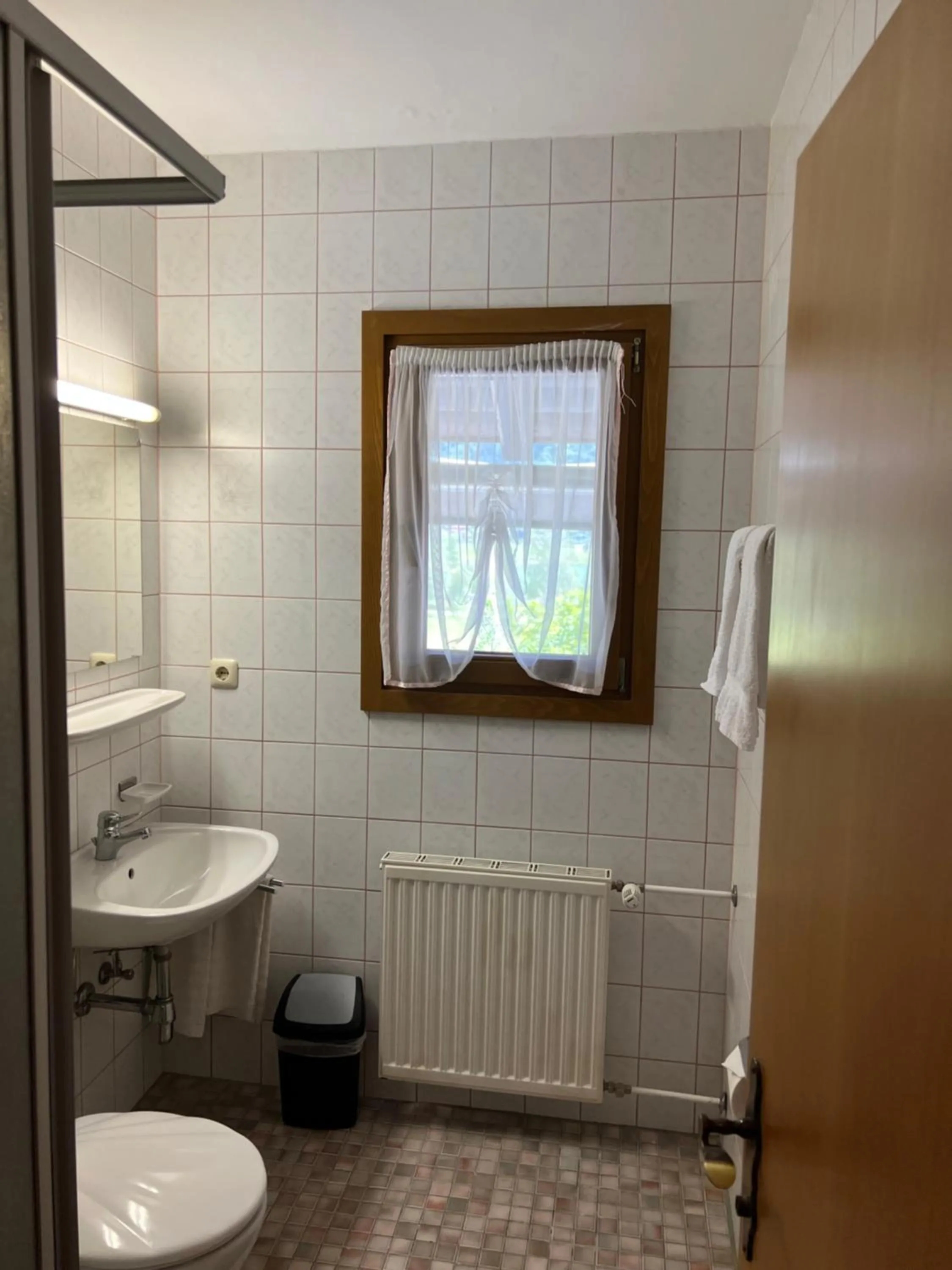 Bathroom in Weisses Rössl am See