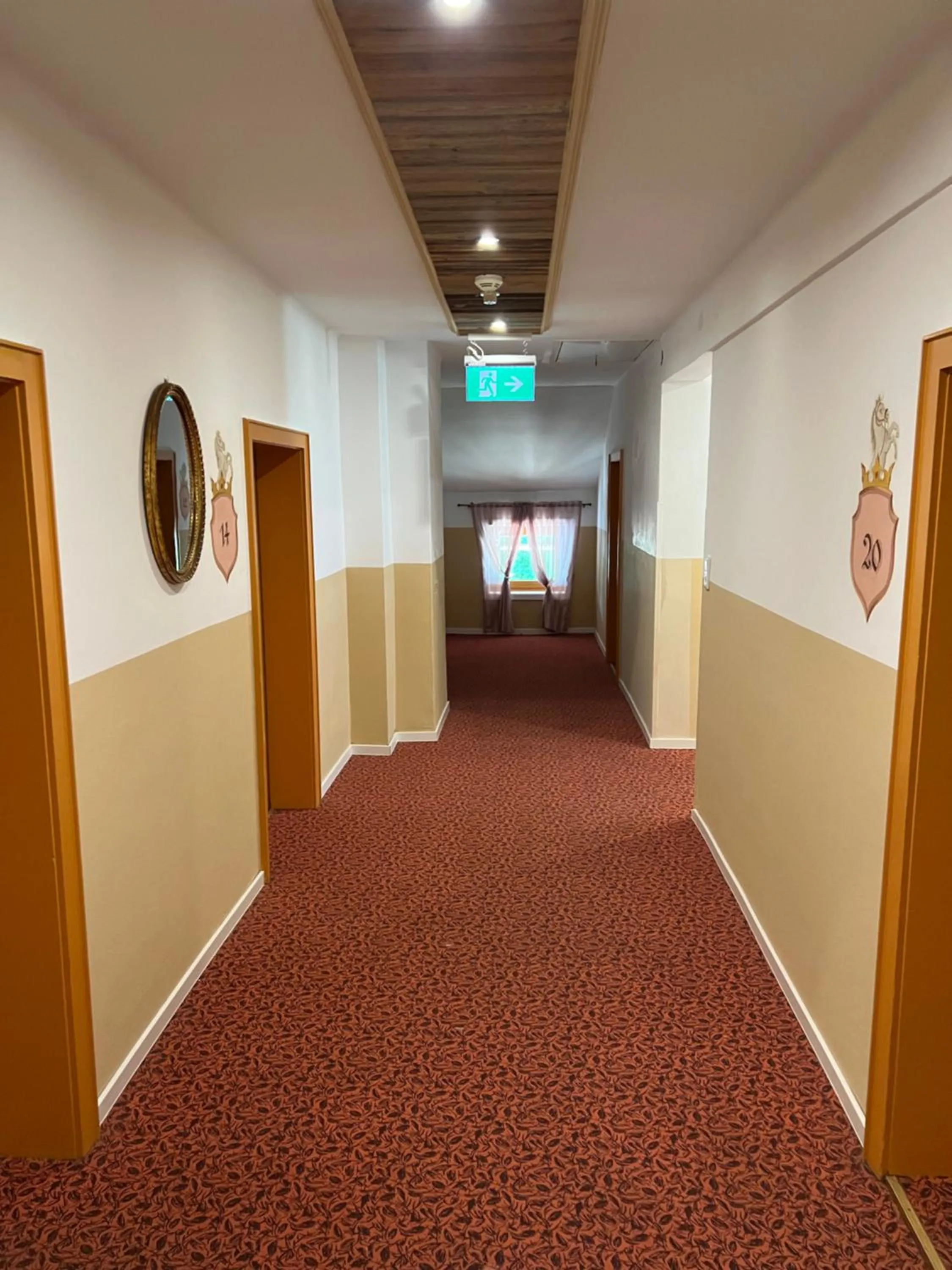 Property building in Weisses Rössl am See